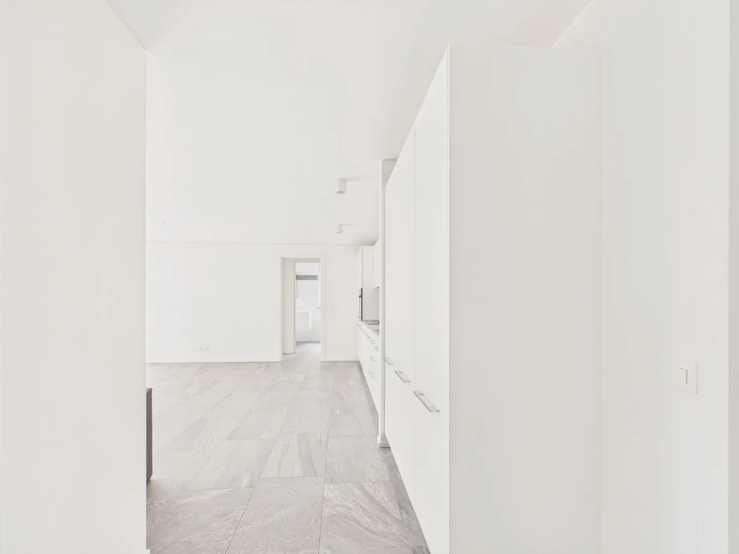 Modern 3.5-room apartment with terrace and hobby room in Cadro - Photo 11 of 13