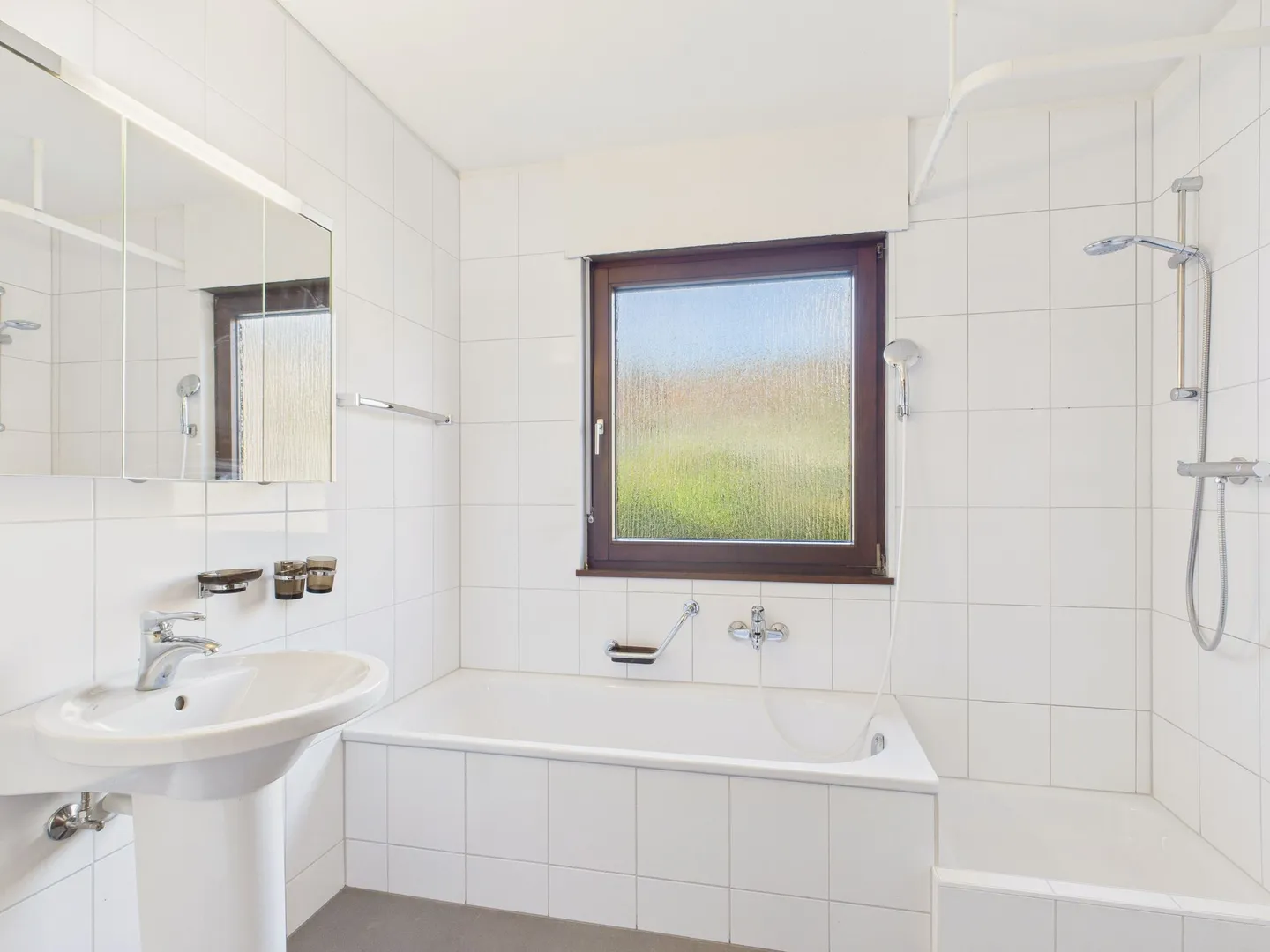 Charmantes 3.5-Zimmer Einfamilienhaus mit grosszügigem Garten in Lupsingen - Foto 12 von 13