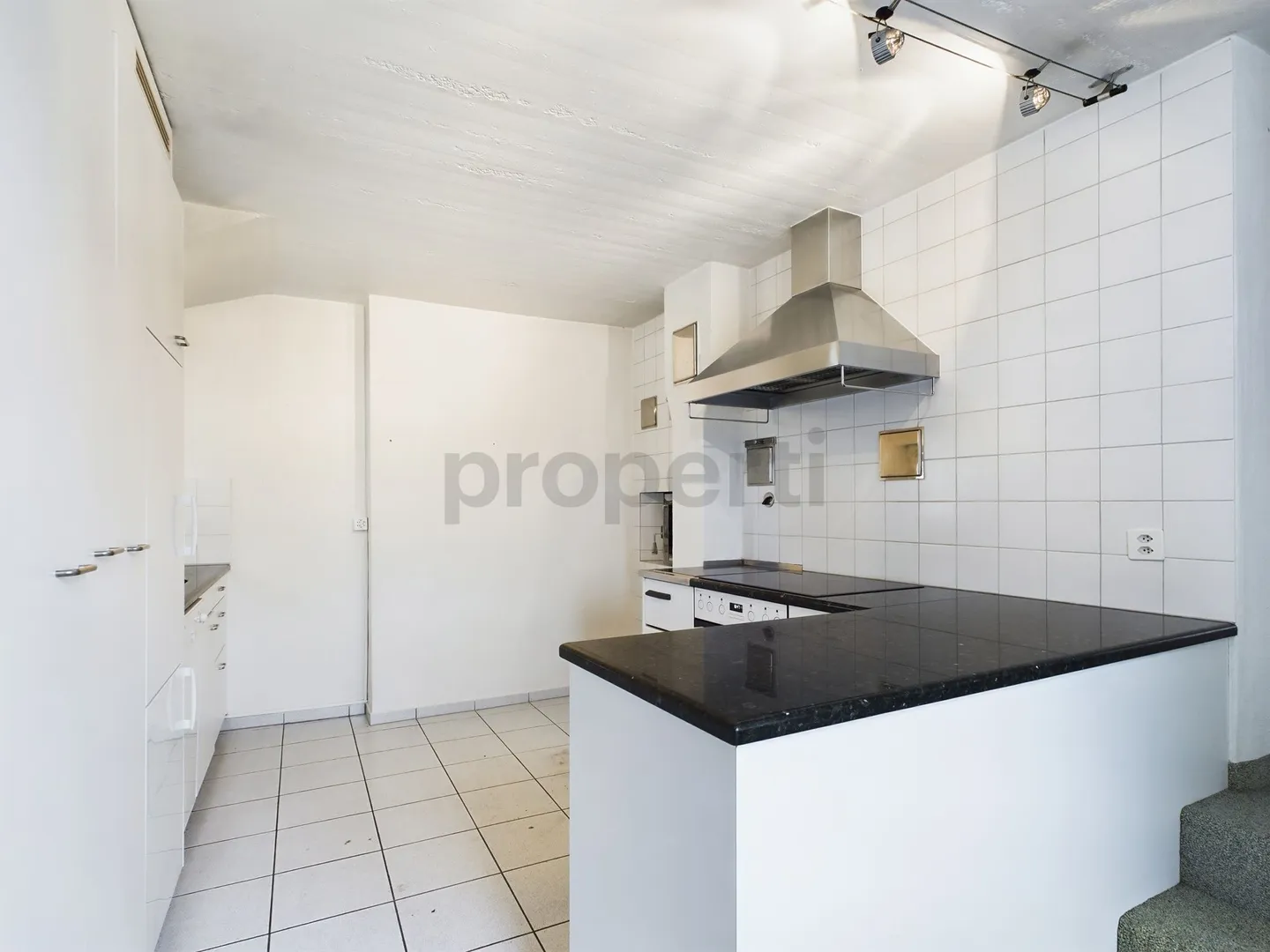 Maison duplex de 3,5 pièces au calme avec beau jardin et petit étang à Maisprach - Photo 5 sur 13