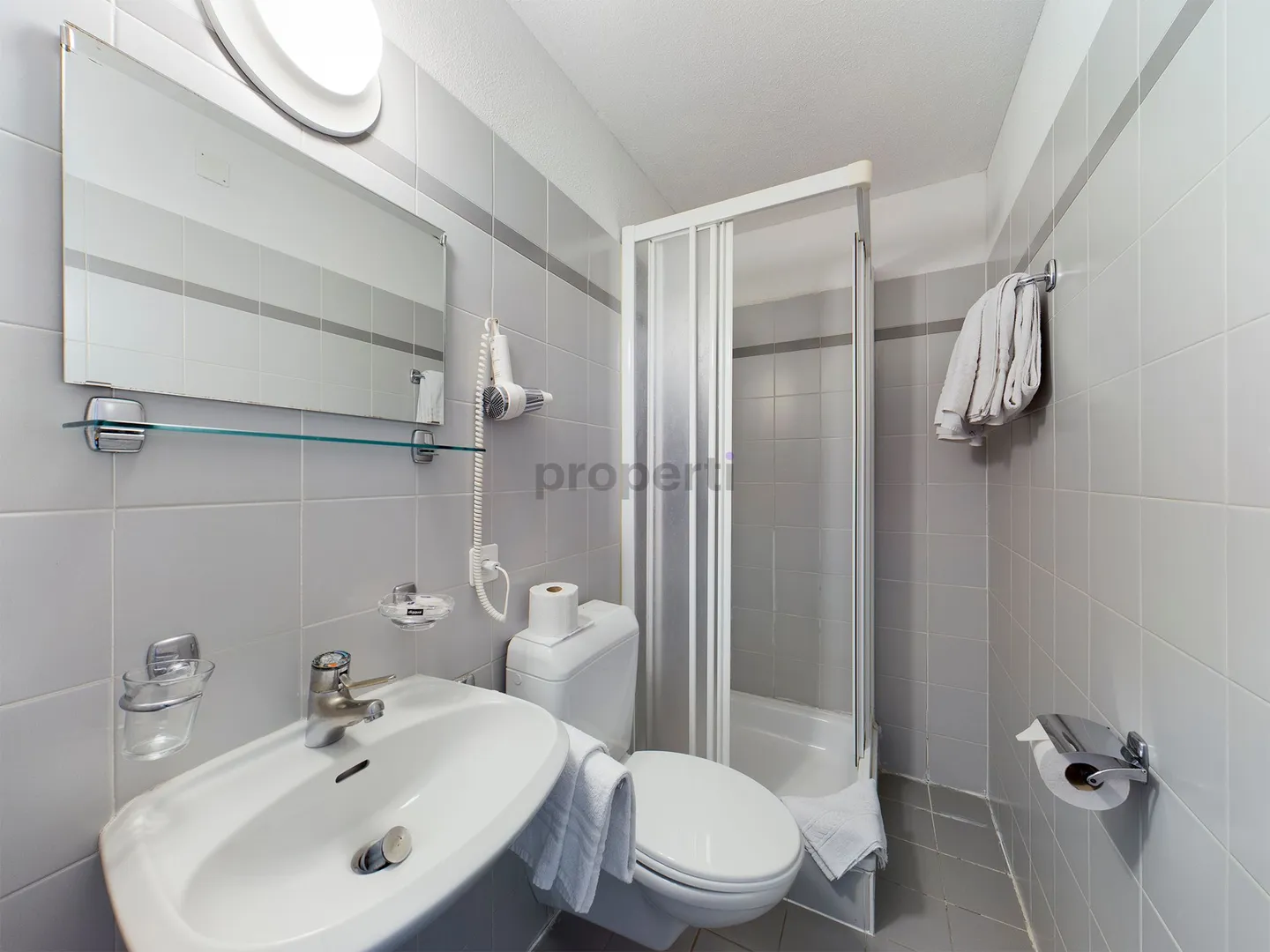 "Vendesi Gemma Immobiliare a Mendrisio: Centralità e Potenziale da Sfruttare" / "Schmuckstück in Mendrisio zu Verkaufen: Zentrale Lage und Enormes Potenzial" - Foto 6 di 9