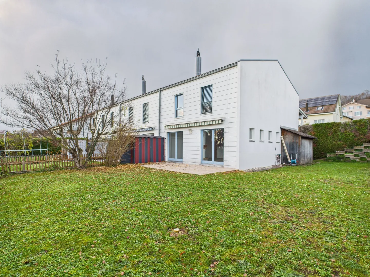 Spacious family townhouse in Cormondrèche - calm, comfort, and large garden - Photo 10 of 11