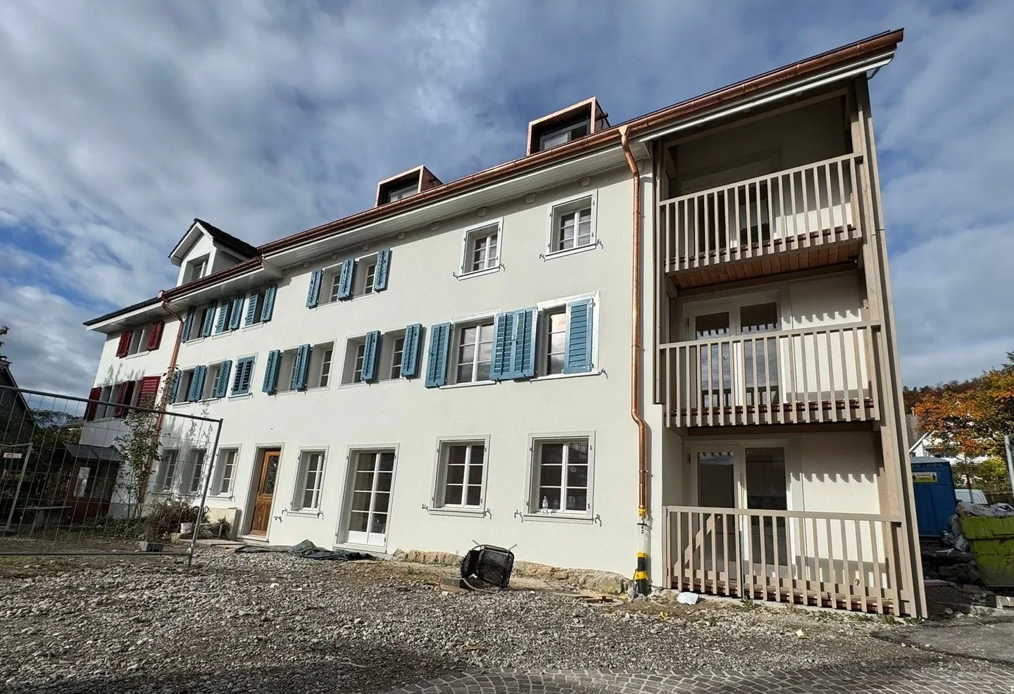 Charmante historische 4.5-Zimmer Wohnung in Stäfa - Foto 1 von 2