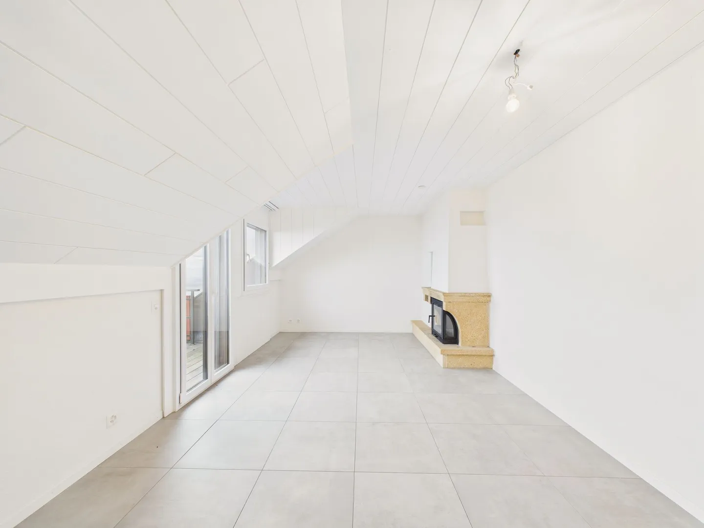 Modern 4.5-room penthouse with southwest-facing balcony, Bellerive VD - Photo 1 of 8