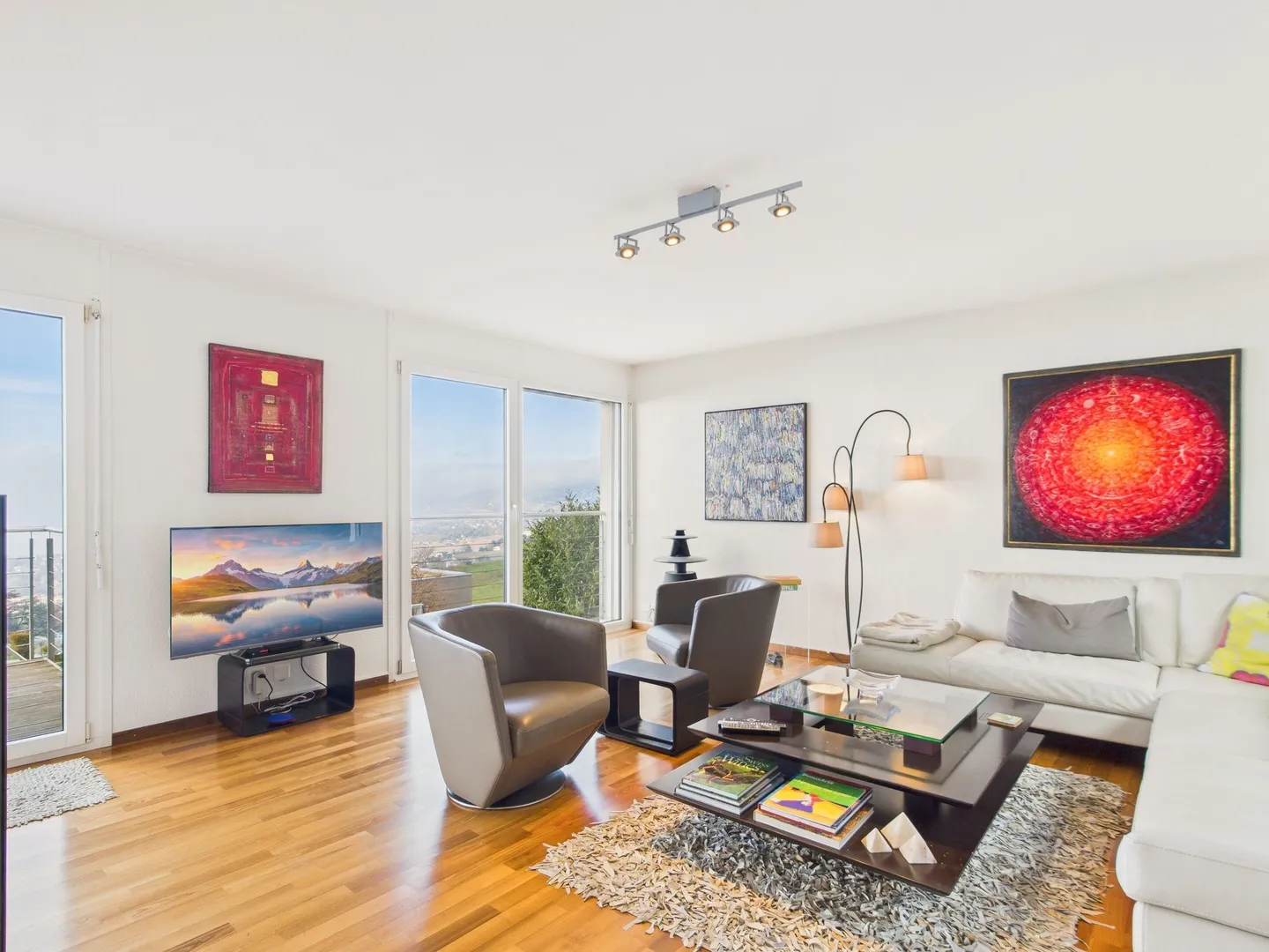 Panoramic View - Spacious 6.5 Room Townhouse - Photo 2 of 13