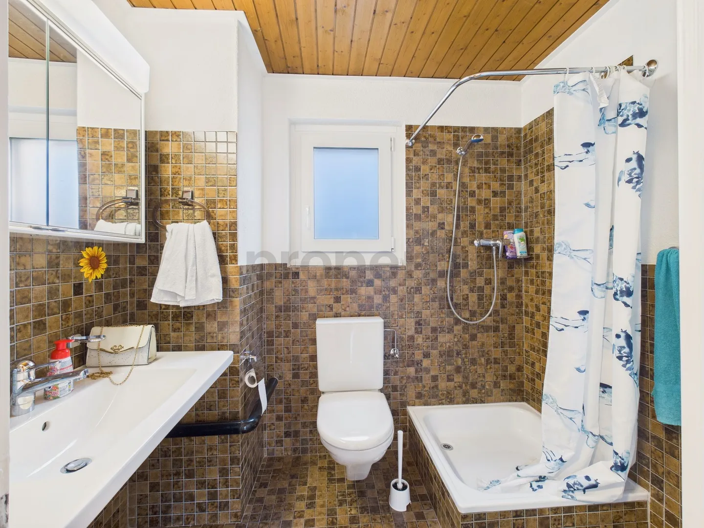 Charming single room with practical furnishings in Obermänningen - Photo 7 of 10