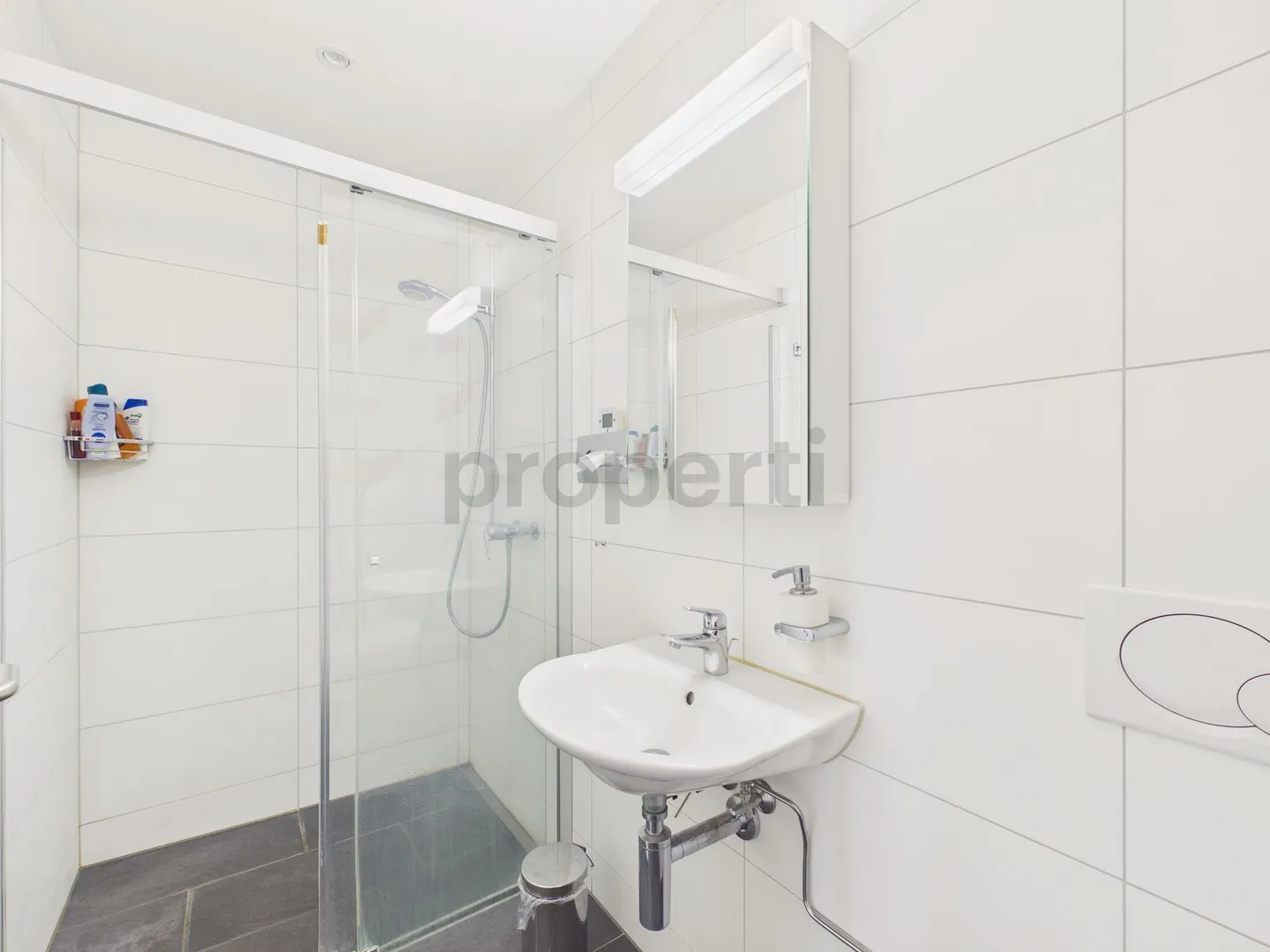 Luminoso appartamento di 4,5 stanze con balcone, Birmenstorf - Foto 9 di 12