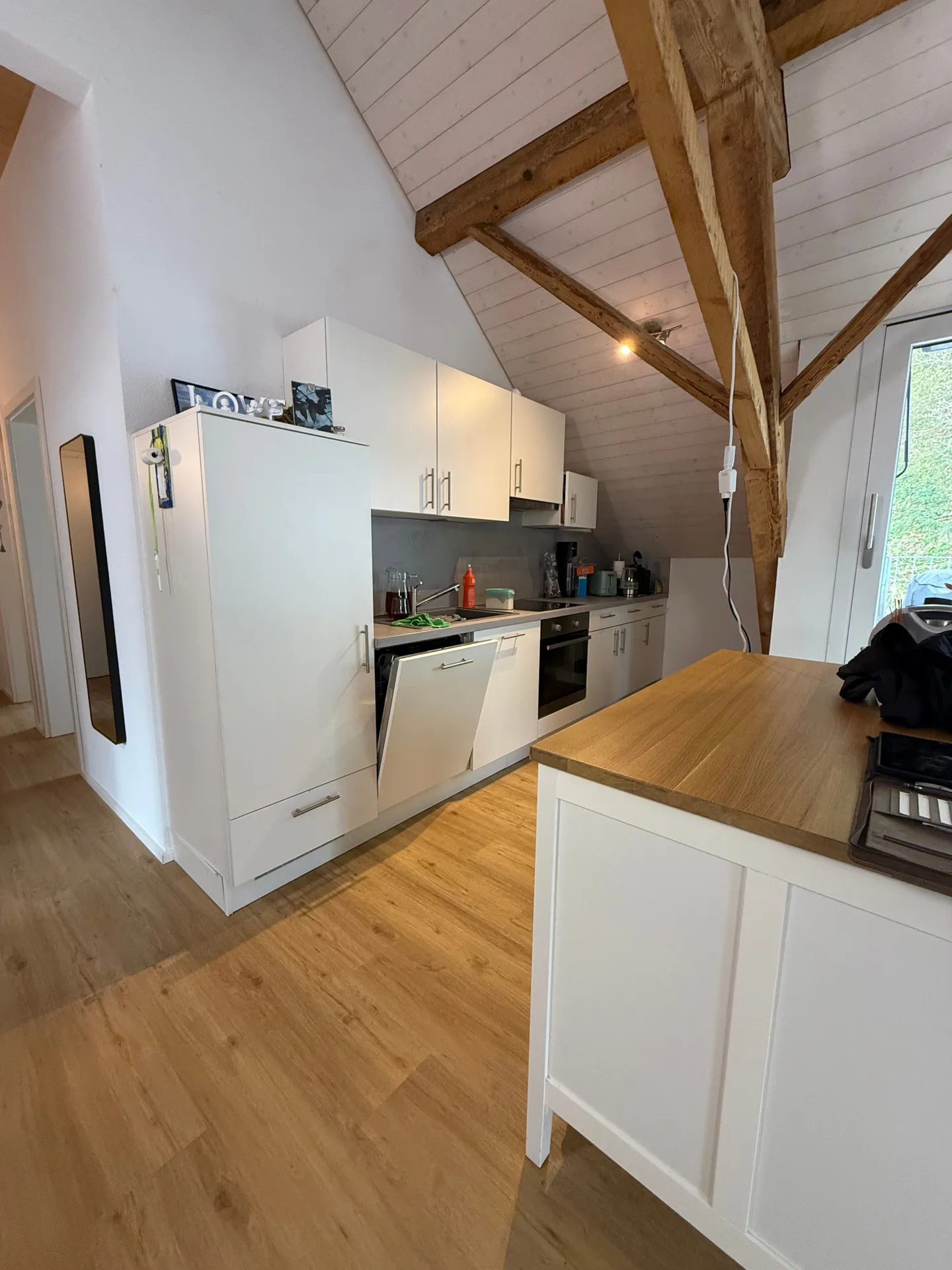 Newly renovated 4.5-room penthouse apartment with balcony, Brittnau - Photo 4 of 11