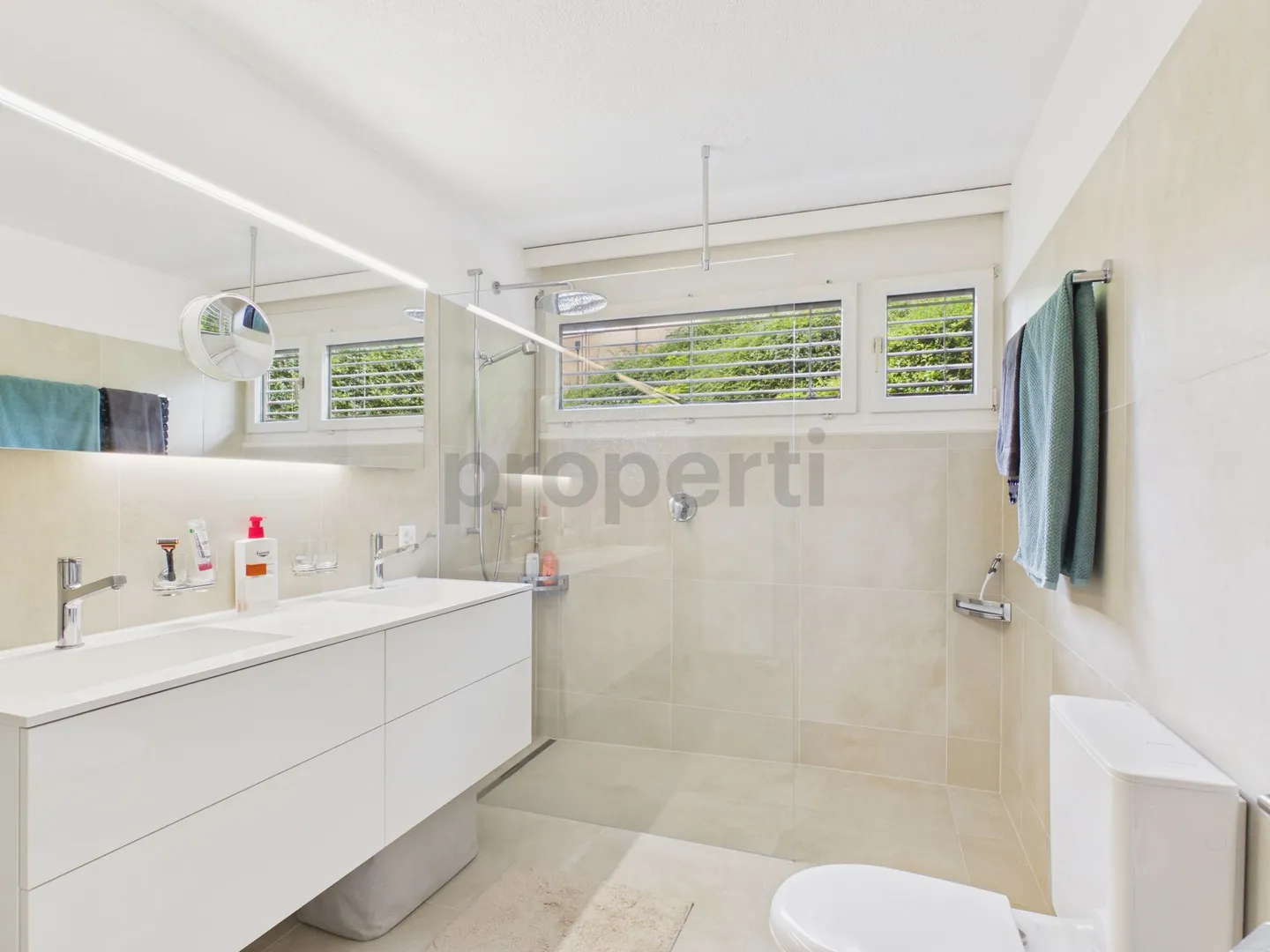 Investieren oder Wohnen in Scuol: Erst-/Zweitwohnsitz, 3.5 Zimmer Terrassenwohnung - Foto 8 di 12