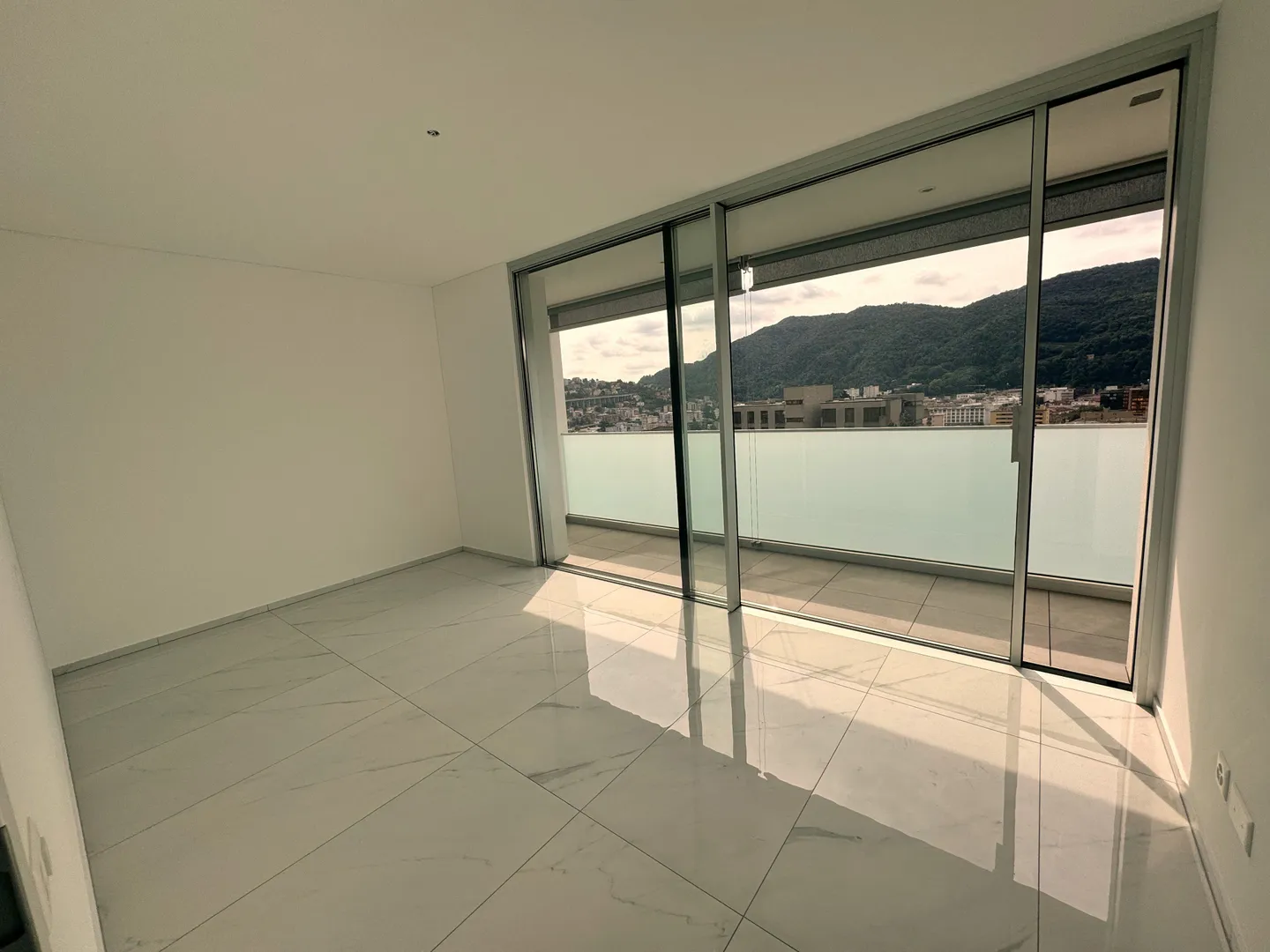New 4.5 Room Apartment in Vacallo - Photo 5 of 12