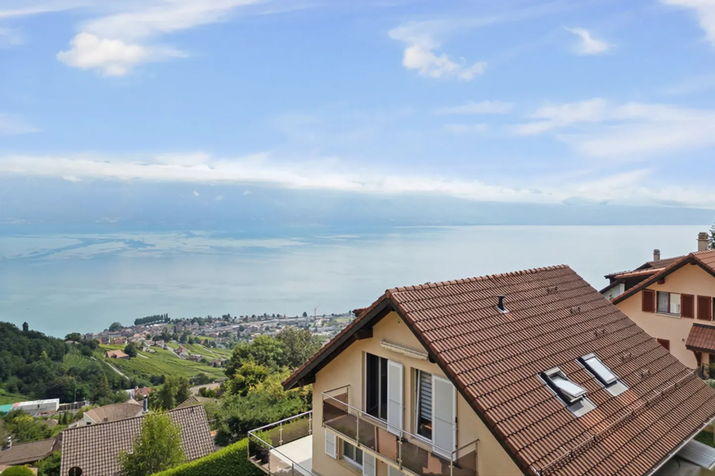 Panoramic view and independent apartment/office 2.5 rooms - Photo 2 of 13