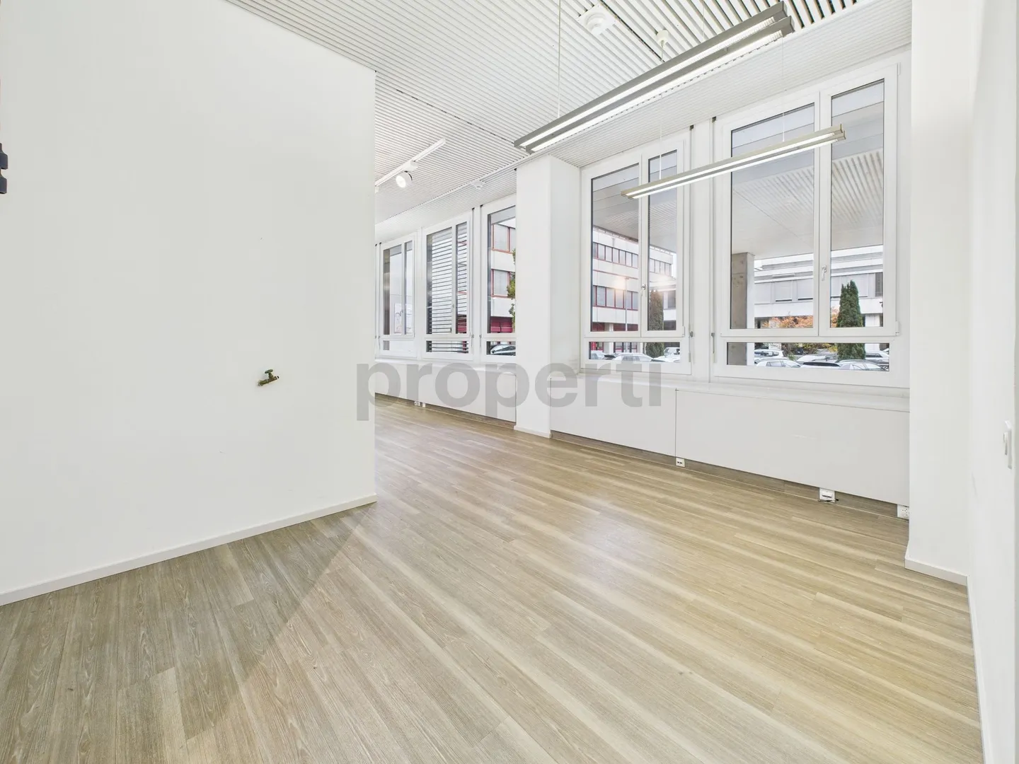 Grosszügige Bürofläche in Opfikon  Arbeiten in Flughafennähe - Foto 10 von 12