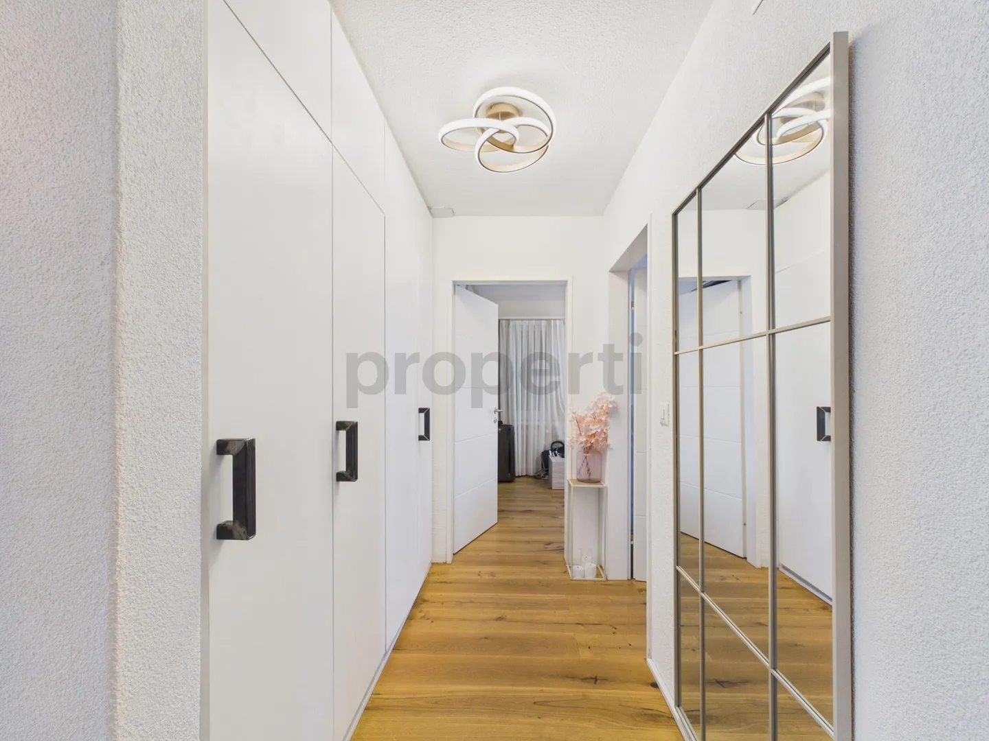 Familienfreundliches Zuhause, stilvoll saniert - Photo 6 of 12