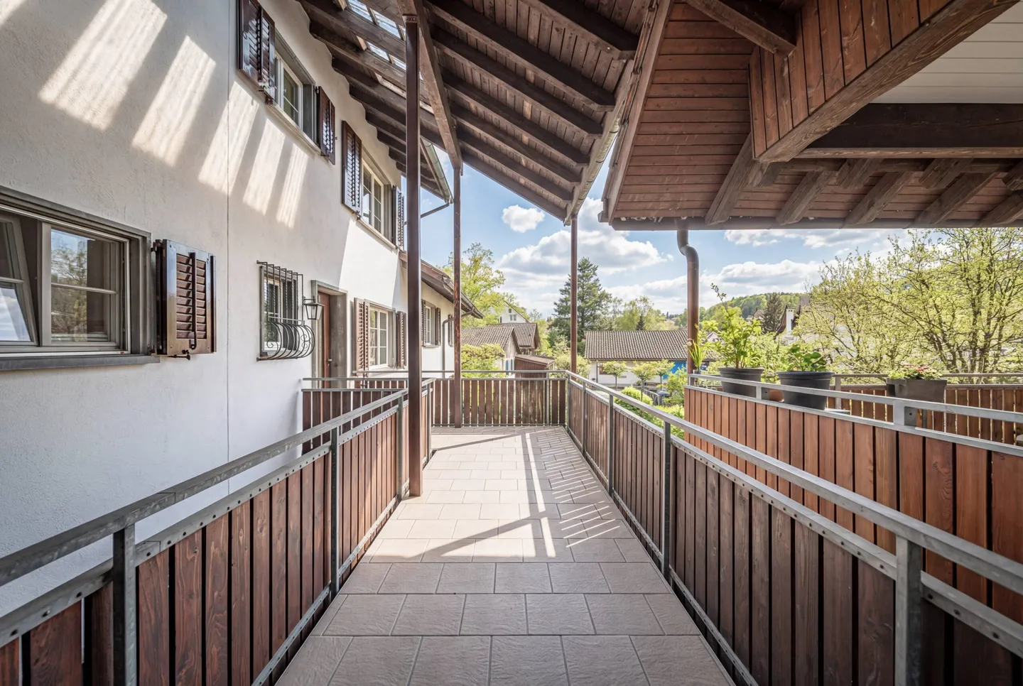 TOTALSANIERTES  FLEXIBILITÄTSWUNDER MIT SEESICHT - Foto 2 von 5