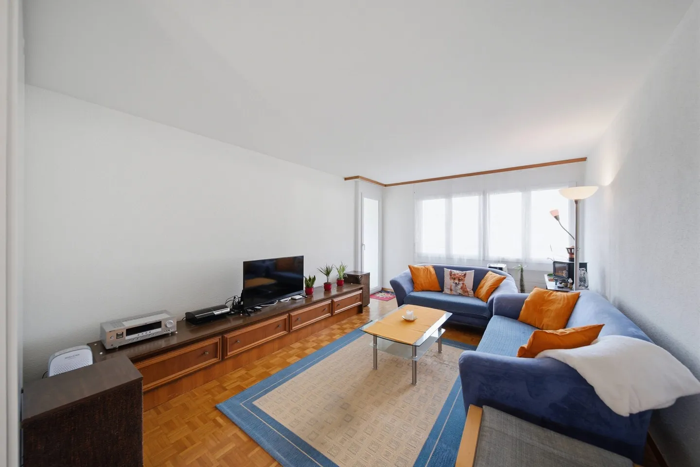 JOLI APPARTEMENT EN COPROPRIÉTÉ DE 5.5 PIÈCES À LENZBURG - Photo 2 sur 5