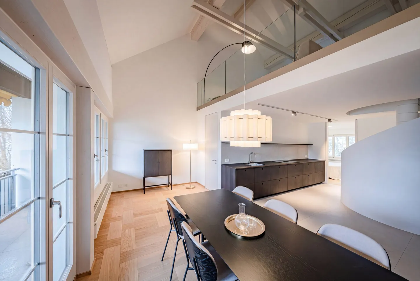 TOTALSANIERTES  FLEXIBILITÄTSWUNDER MIT SEESICHT - Photo 1 of 5