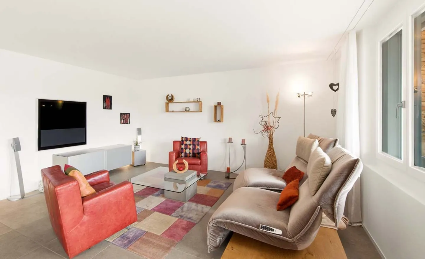 KLASSE UND KOMFORT IM GRÜNEN &amp; 8211; NEUWERTIGE 4.5 ZIMMERWOHNUNG - Photo 5 sur 5