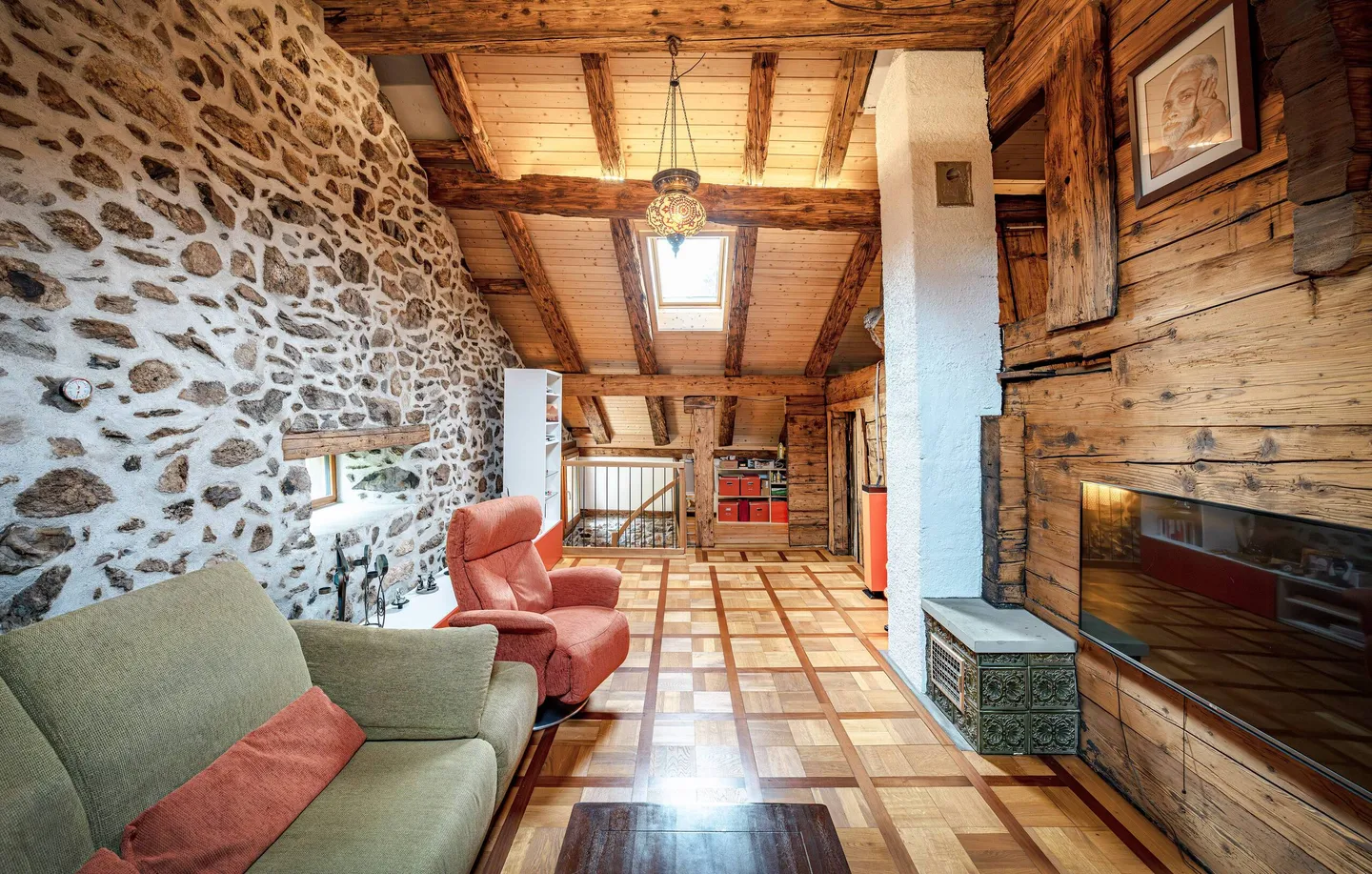 HISTORICAL PROPERTY IN A PRIVILEGED LOCATION OF SEELISBERG - Photo 3 of 5