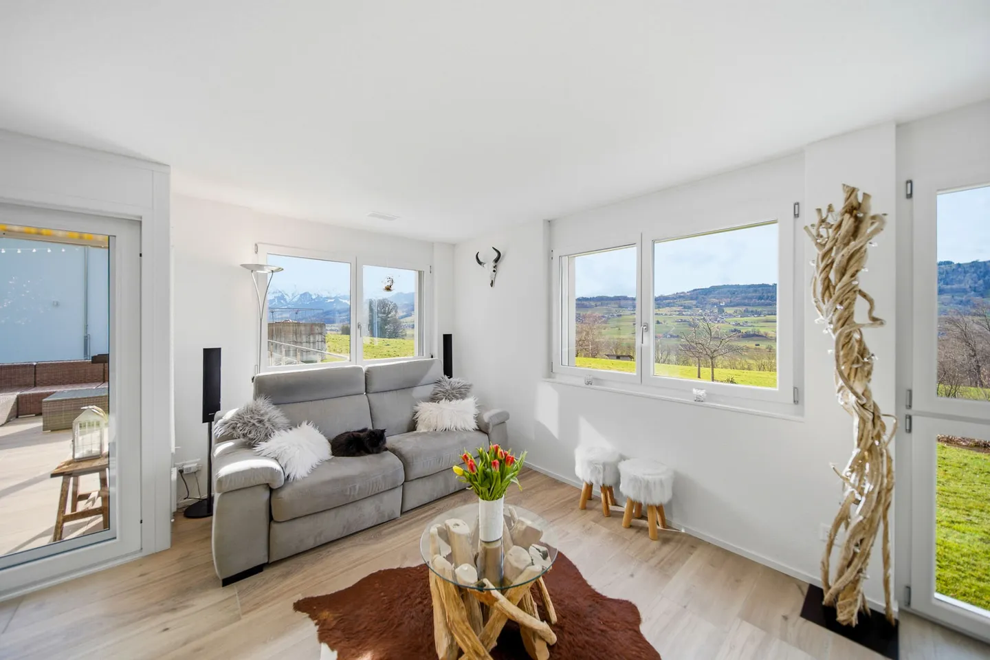 MODERN GARDEN APARTMENT WITH A DREAM VIEW OF THE BERN ALPS - Photo 4 of 5