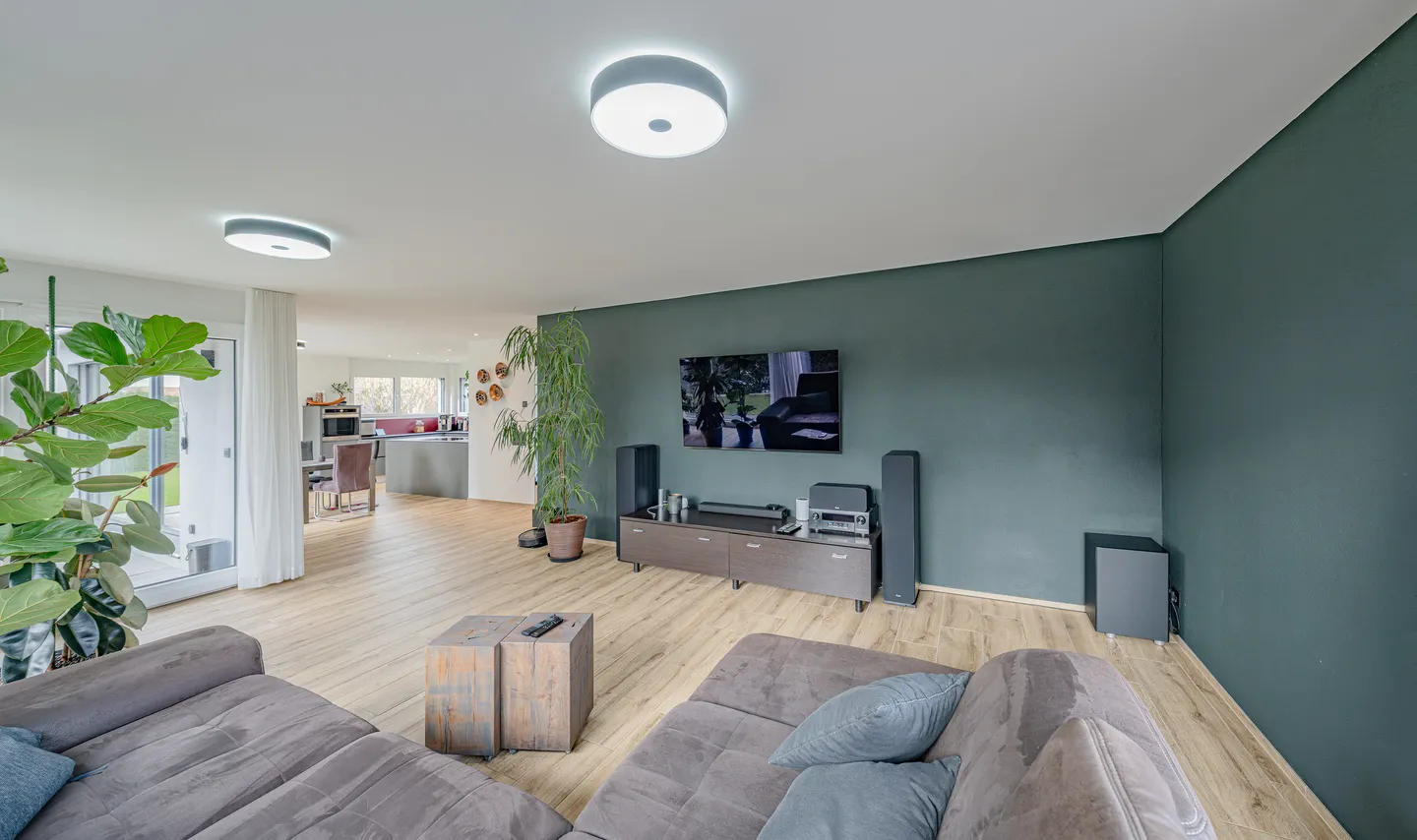 MODERN, TIMELESS LIVING JEWEL IN SOLOTHURN - Photo 2 of 5