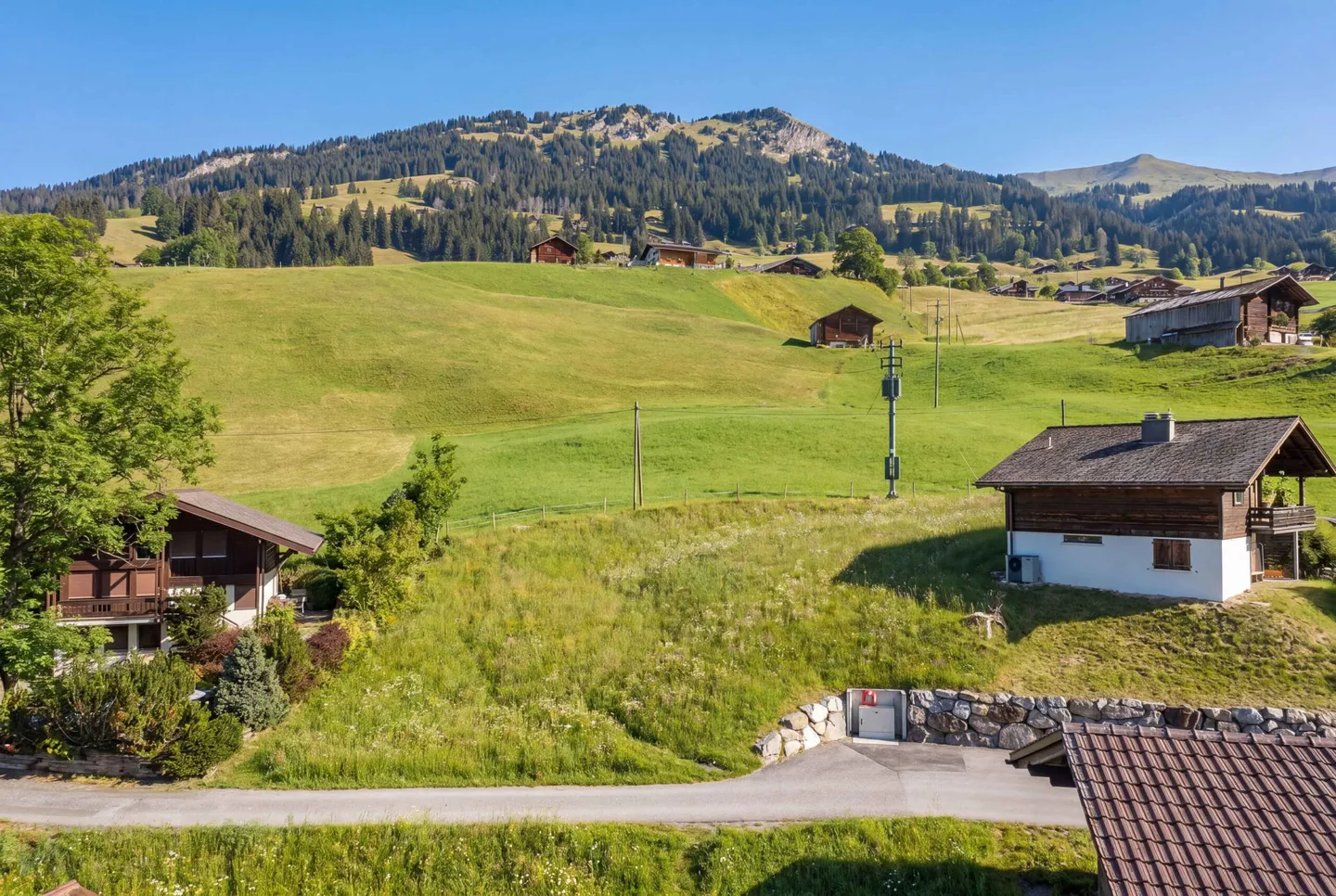 SUNNY LOCATION AT LENK – 747 m² BUILDING LAND WITH A DREAMLIKE MOUNTAIN PANORAMA - Photo 5 of 5