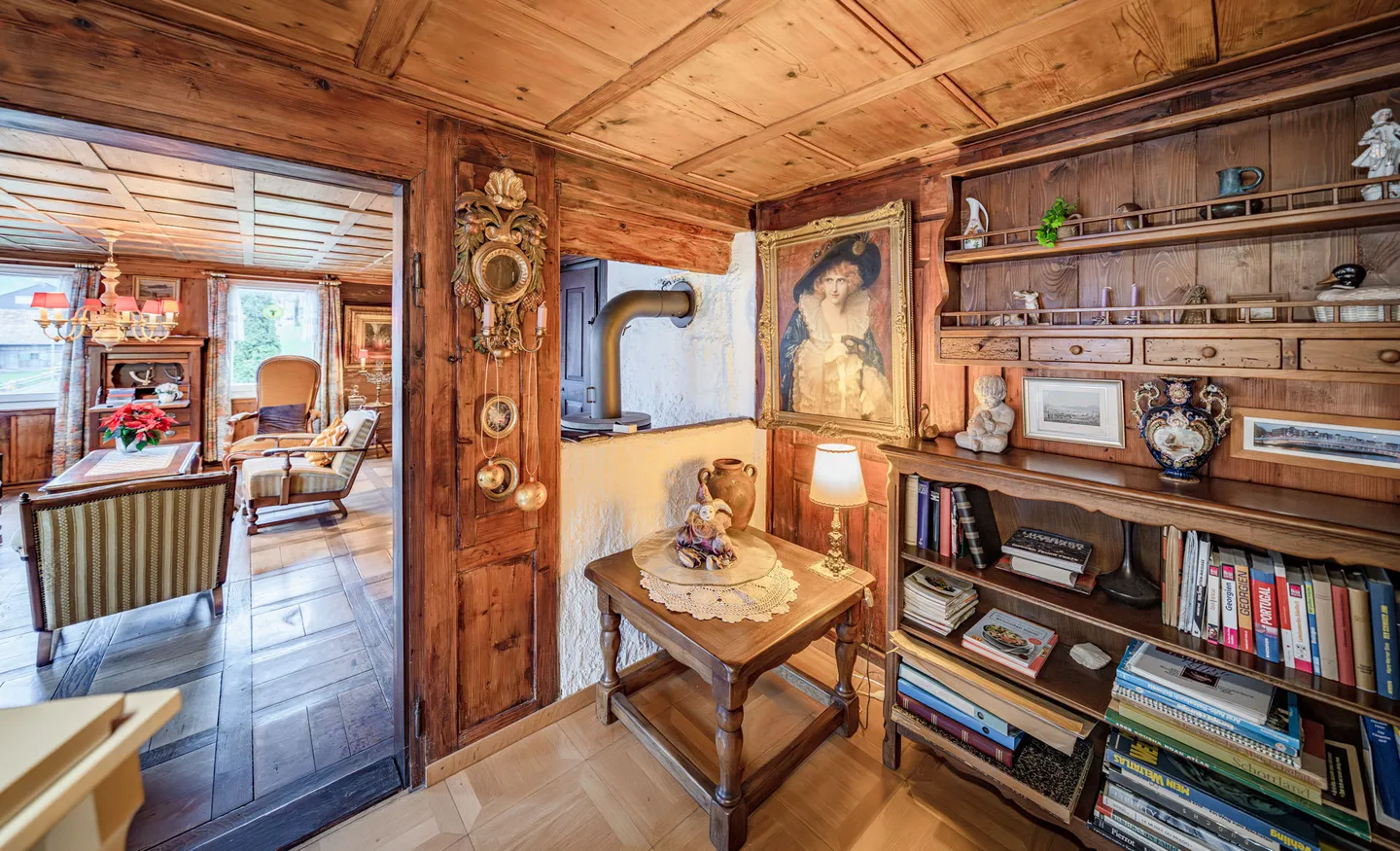 URSWISS RESIDENTIAL GEM ON THE SUNNY SLOPE - Photo 4 of 5