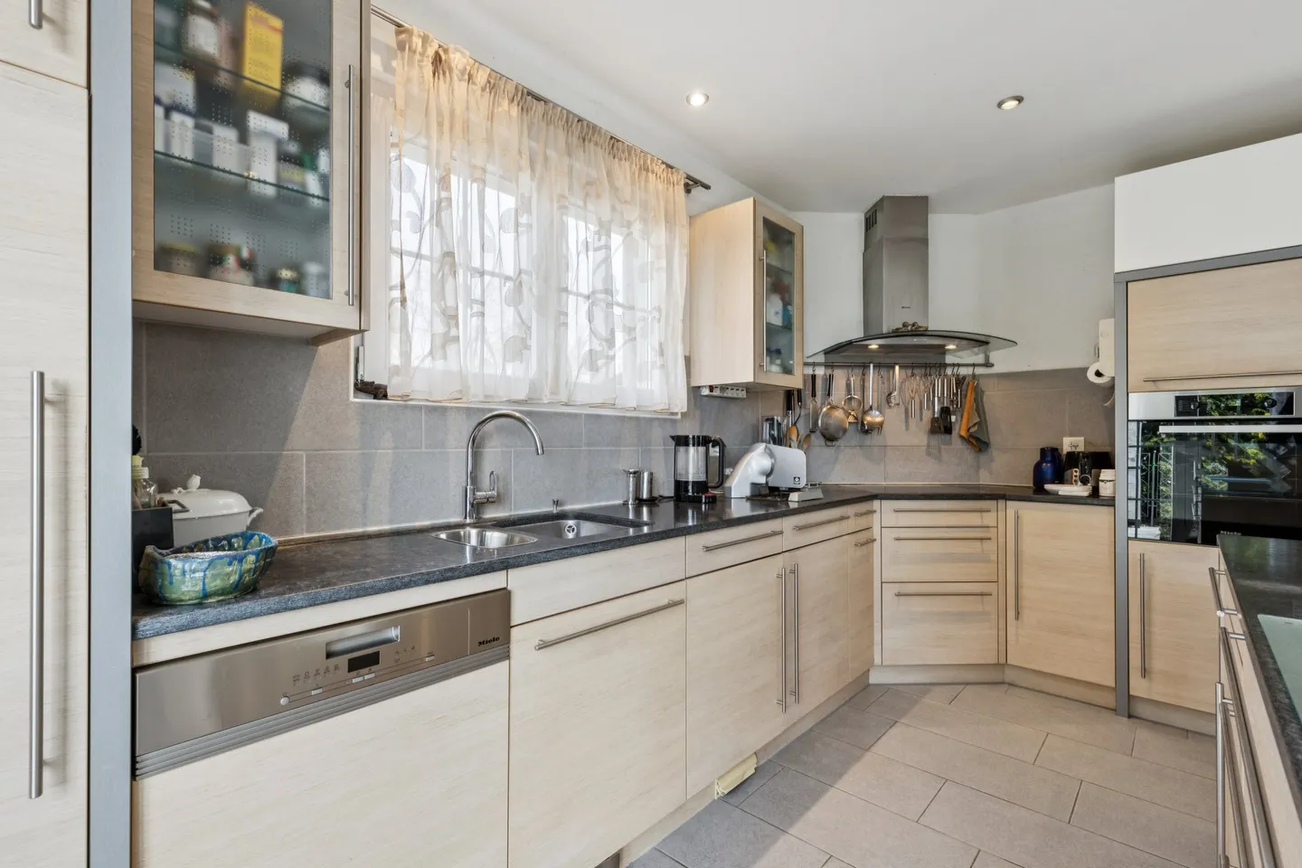 FREIHSTEHENDE LANDHAUSVILLA MIT BLICK AUF NEUENBURGERSEE - Foto 5 von 5