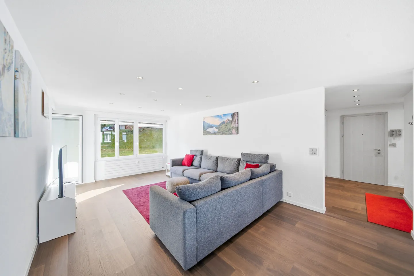 LIVING WITH MOUNTAIN AND LAKE VIEW IN UNTERTERZEN - Photo 2 of 5