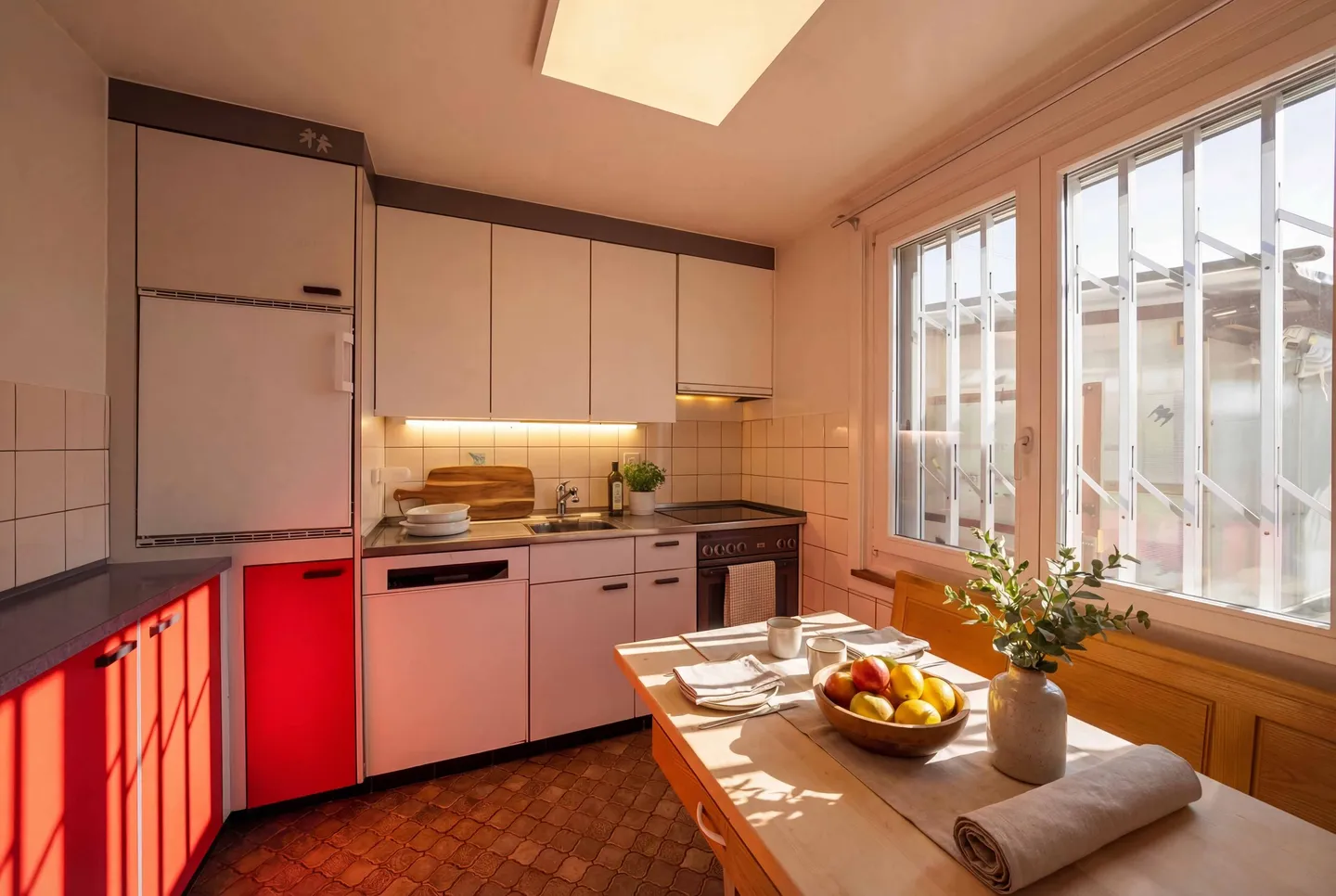 Incantevole casa unifamiliare di 4,5 stanze con grande potenziale e vari annessi - Foto 3 di 5