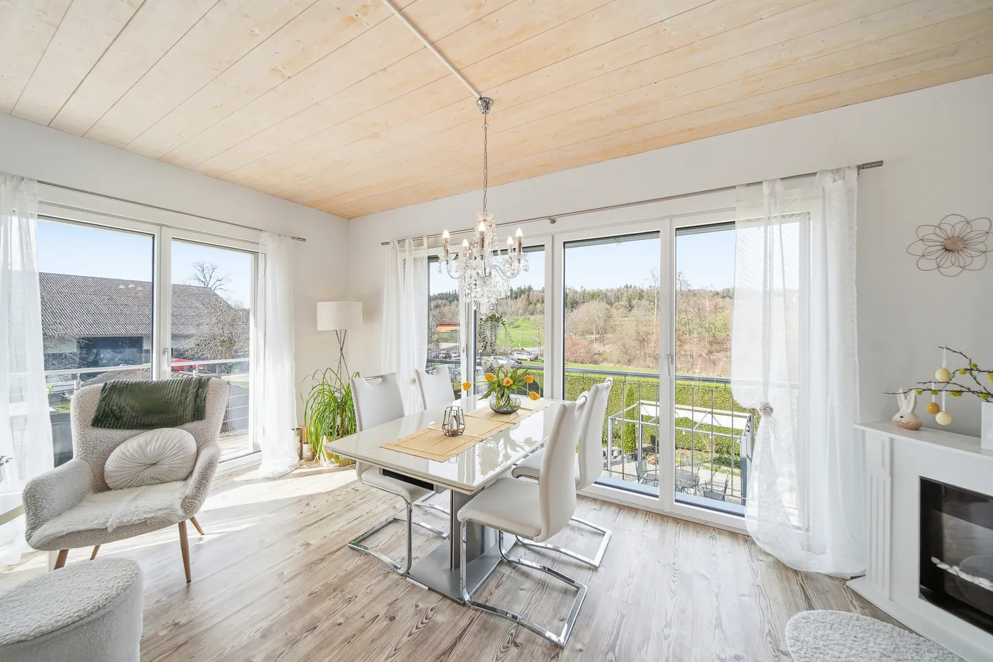 Moderner Bungalow mit großem Garten - Foto 4 von 5