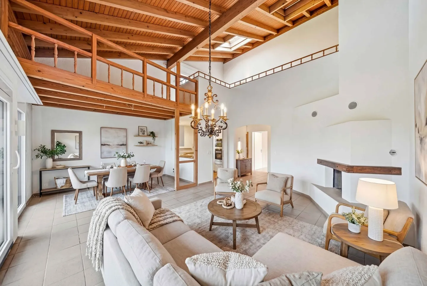 MIT VIEL SONNENSCHEIN INS REIHENECKHAUS IN BUCHRAIN - Photo 2 of 5