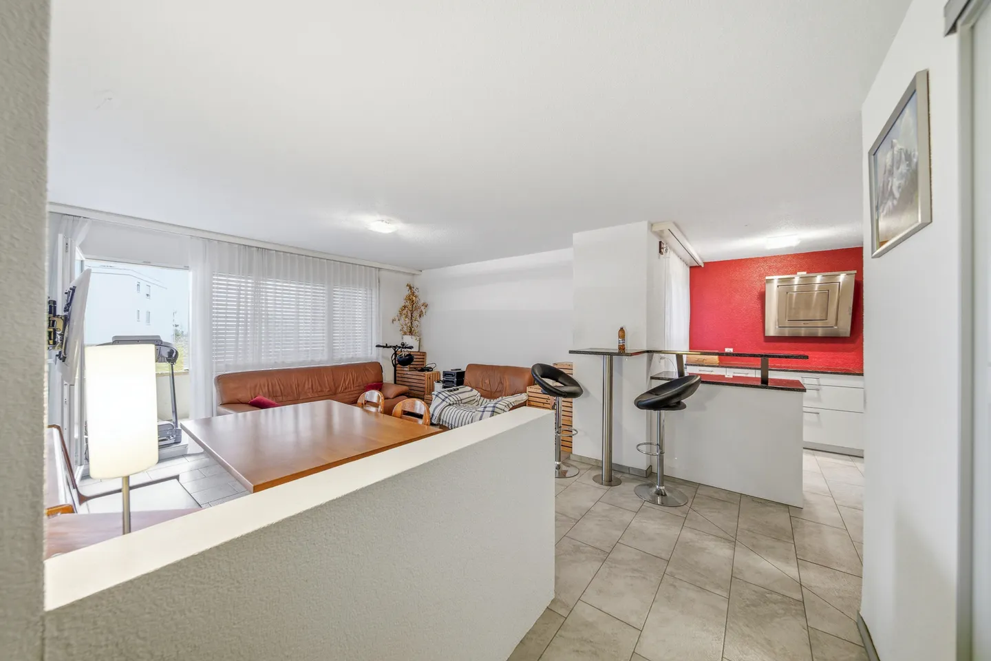 Charming 2.5-Room Apartment with Winter Garden and Green Area - Photo 5 of 5