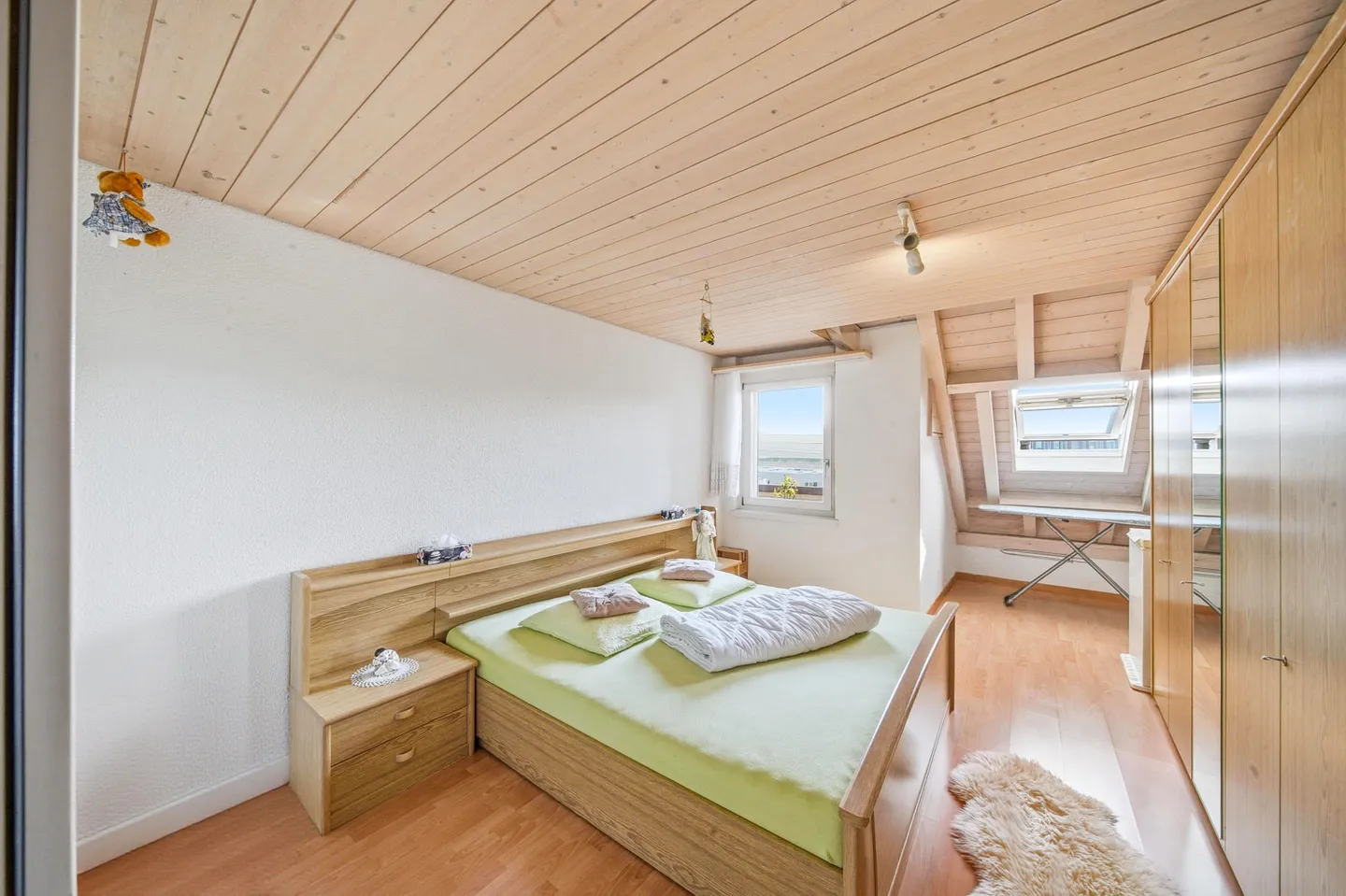 Geräumige Wohnung mit Galerie - Foto 5 von 5