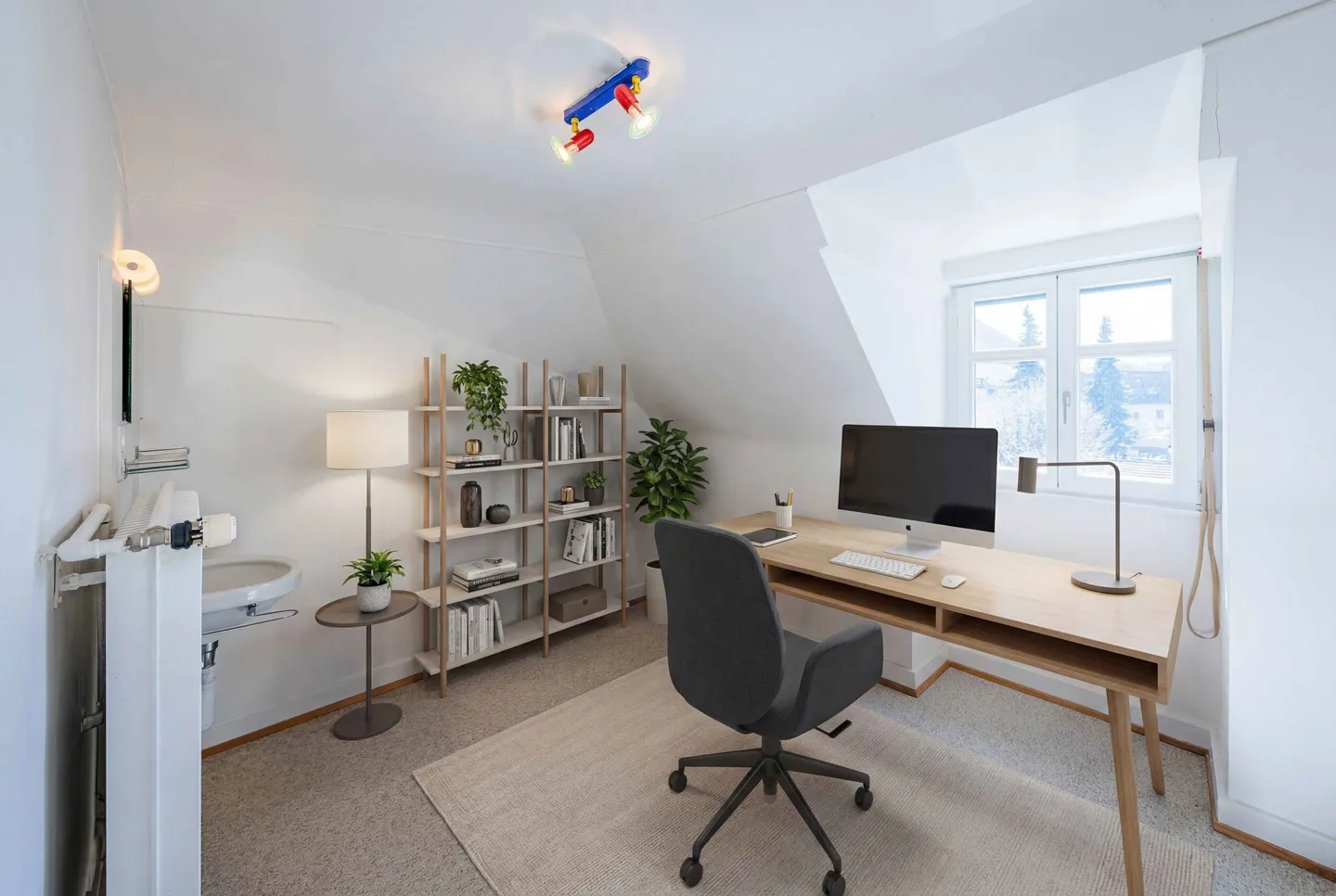 Casa unifamiliare ben tenuta di 8,5 stanze con spazi versatili - Foto 2 di 5