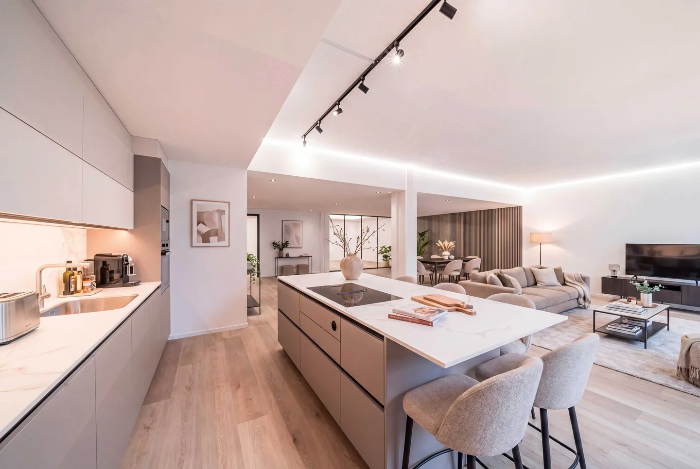 THALMATT 2 : ESTHÉTIQUE PURE AU REZ-DE-CHAUSSÉE - HABITATION OU COMMERCIAL - Photo 1 sur 5