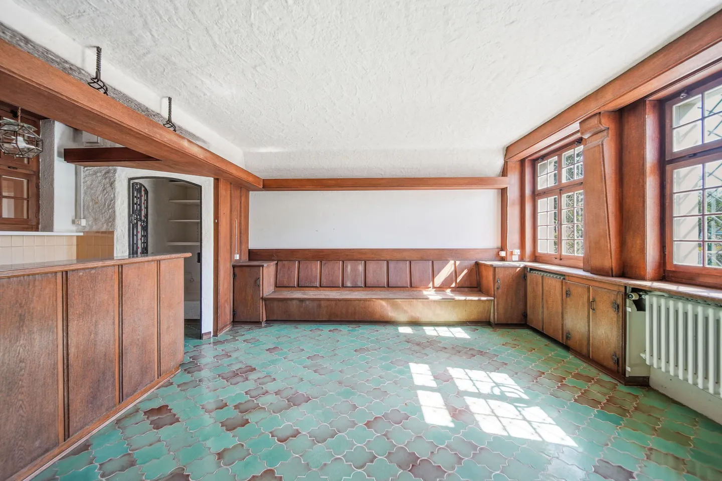 GESCHICHTE SCHREIBEN &amp; 8211; MEHRGENERATIONENHAUS MIT POTENZIAL IN OBERGLATT - Photo 4 sur 5