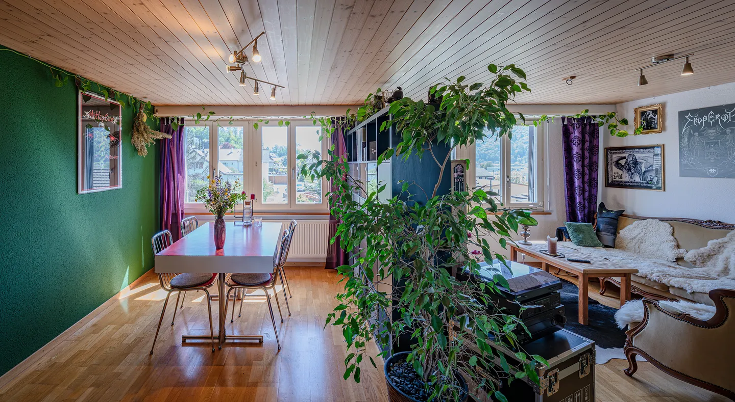MEHRFAMILIENHAUS MIT 5.24% BRUTTORENDITE - Photo 2 sur 5