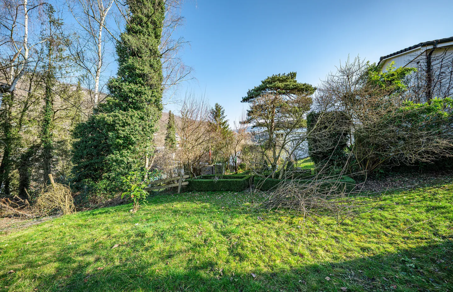 CHARMANTES GRUNDSTÜCK AN IDYLLISCHER LAGE  MIT ZUKUNFTS- PERSPEKTIVE - Foto 5 von 5