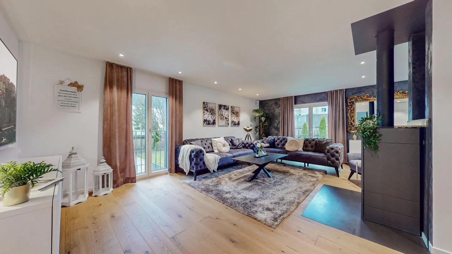 MAISON INDIVIDUELLE À BUCHS (SG) – COMPLÈTEMENT RÉNOVÉE EN 2022 AVEC UN GRAND JARDIN - Photo 3 sur 5