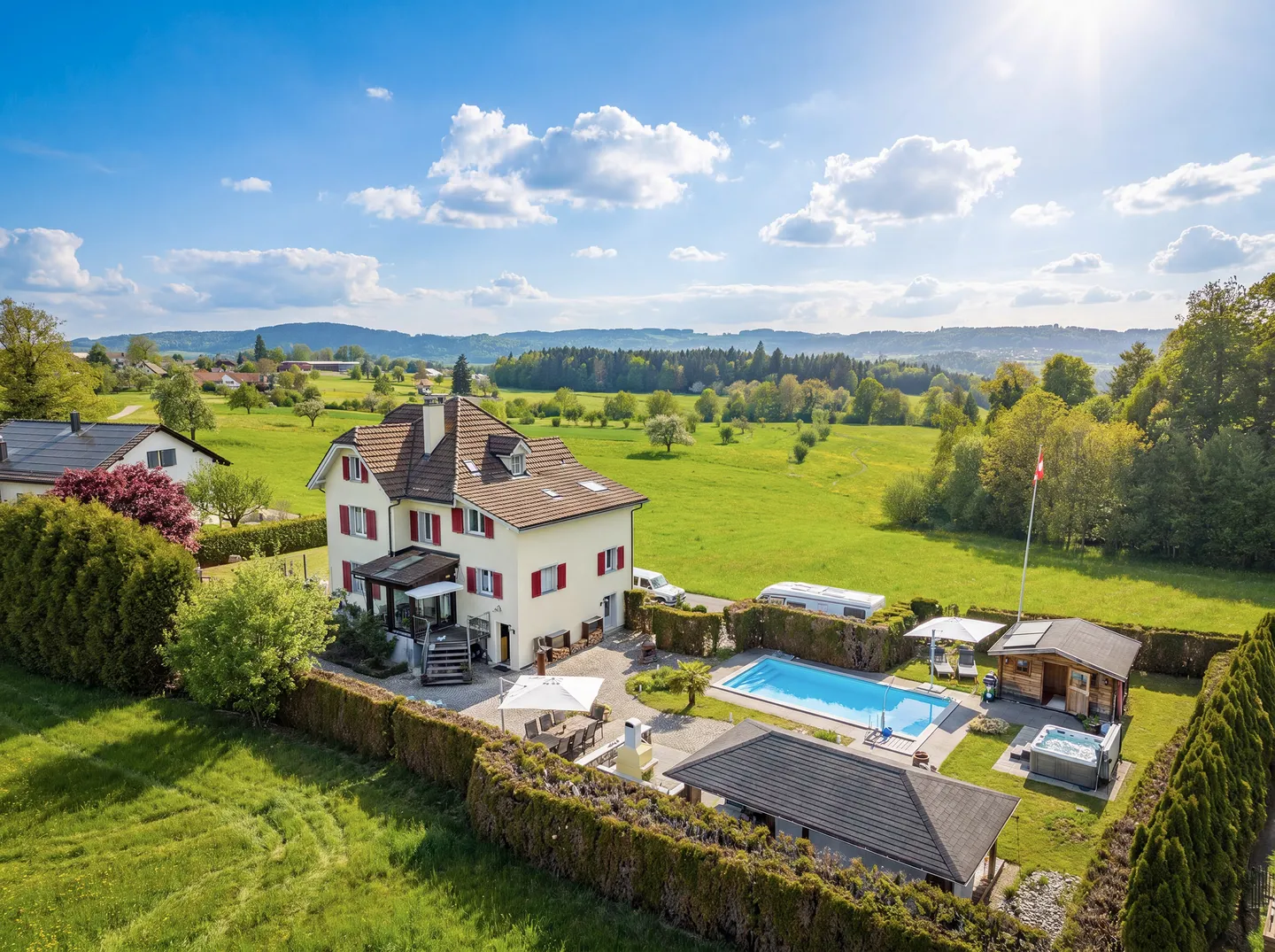 Vie noble à la campagne – Maison de 9,5 pièces avec oasis de bien-être - Photo 1 sur 5