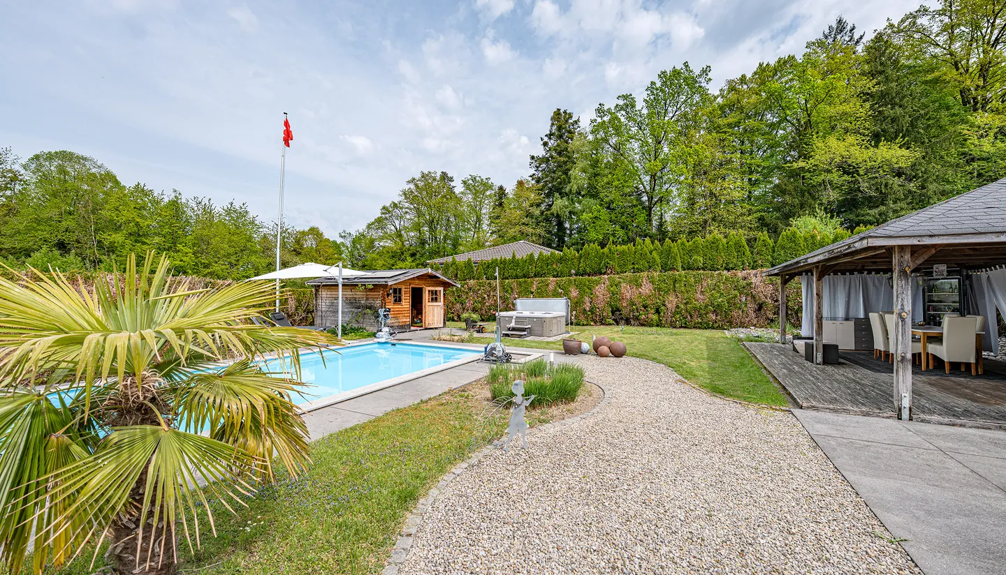 Vie noble à la campagne – Maison de 9,5 pièces avec oasis de bien-être - Photo 4 sur 5