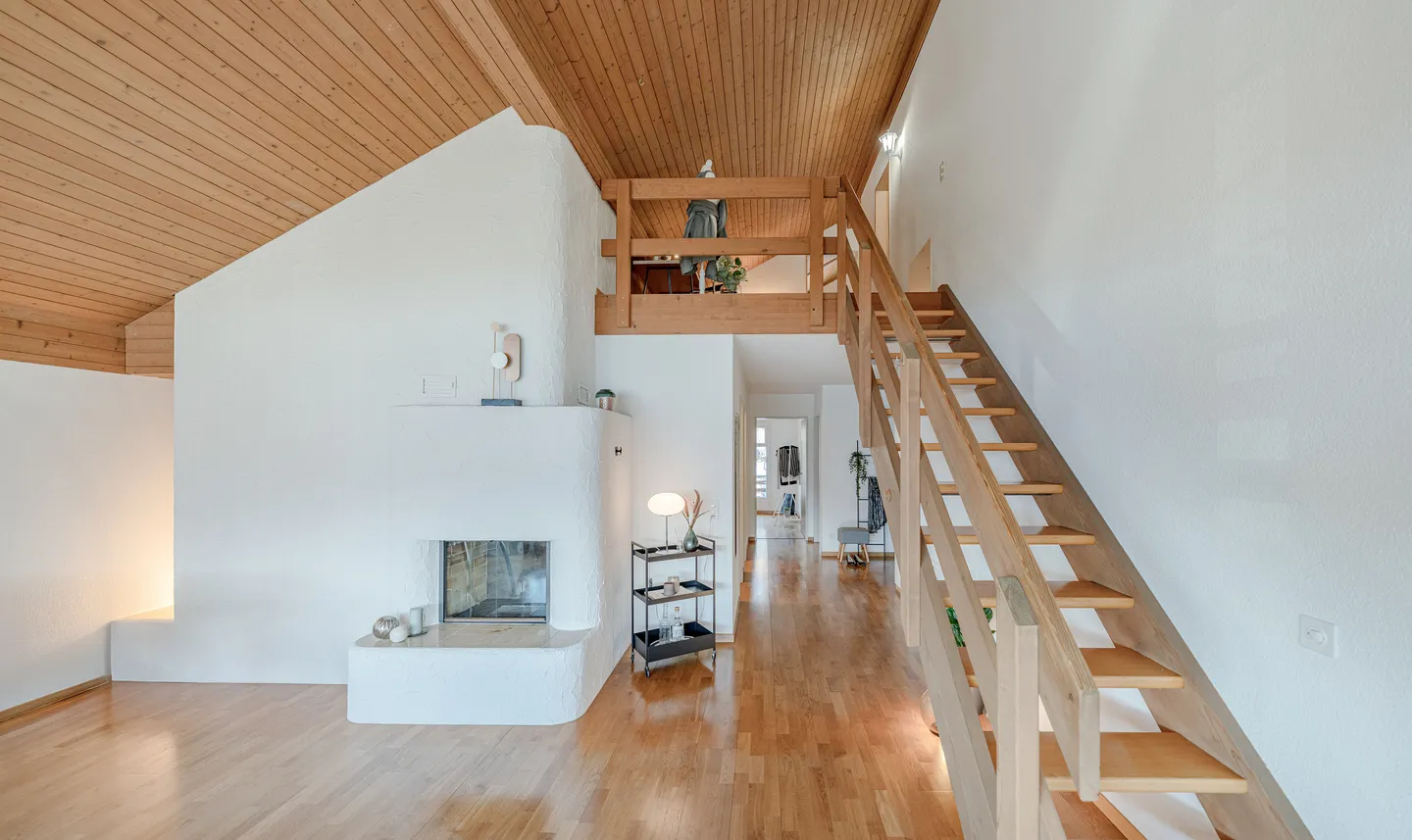 ATTRAKTIVE MAISONETTEWOHNUNG MIT SPEKTAKELSICHT - Foto 3 von 5