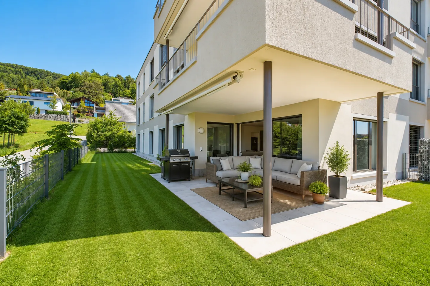 Appartement de jardin 4.5 pièces élégant avec grande terrasse - Photo 1 sur 5
