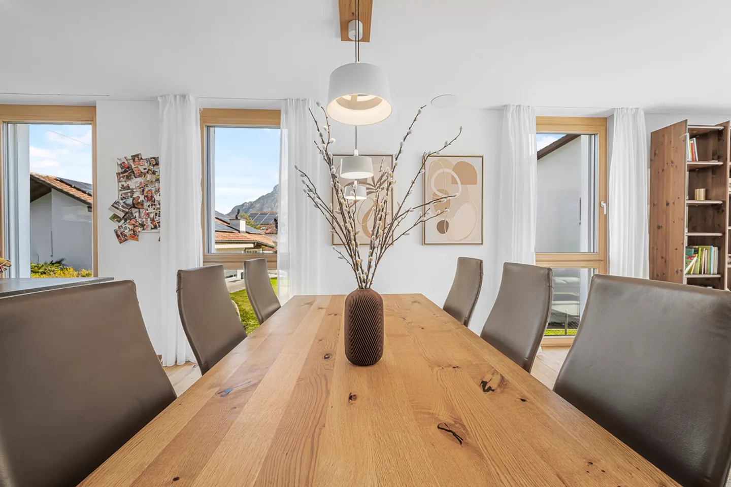 RAFFINATO E MODERNO: VILLA UNIFAMILIARE IN UNA POSIZIONE TRANQUILLA - Foto 5 di 5