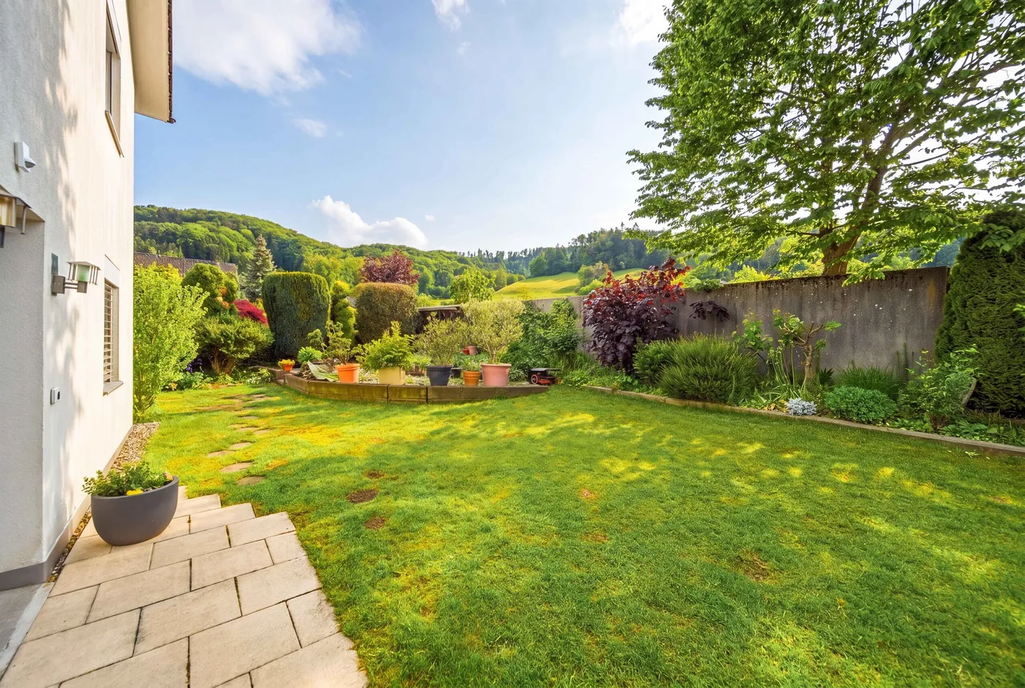 4.5 ZIMMER  DOPPELEINFAMILIENHAUS MIT  GROSSEM GARTEN - Foto 3 di 5
