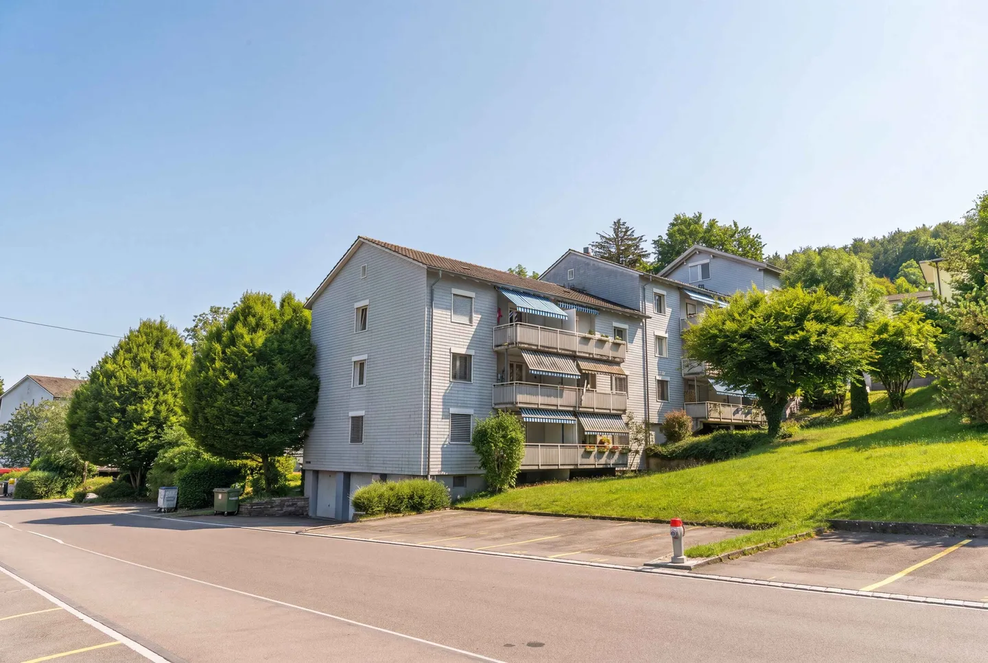 NACHHALTIGES INVESTMENT IN REGENSDORF &amp; 8211; MEHRFAMILIENHAUS MIT 6 WOHNUNGEN - Photo 3 sur 5