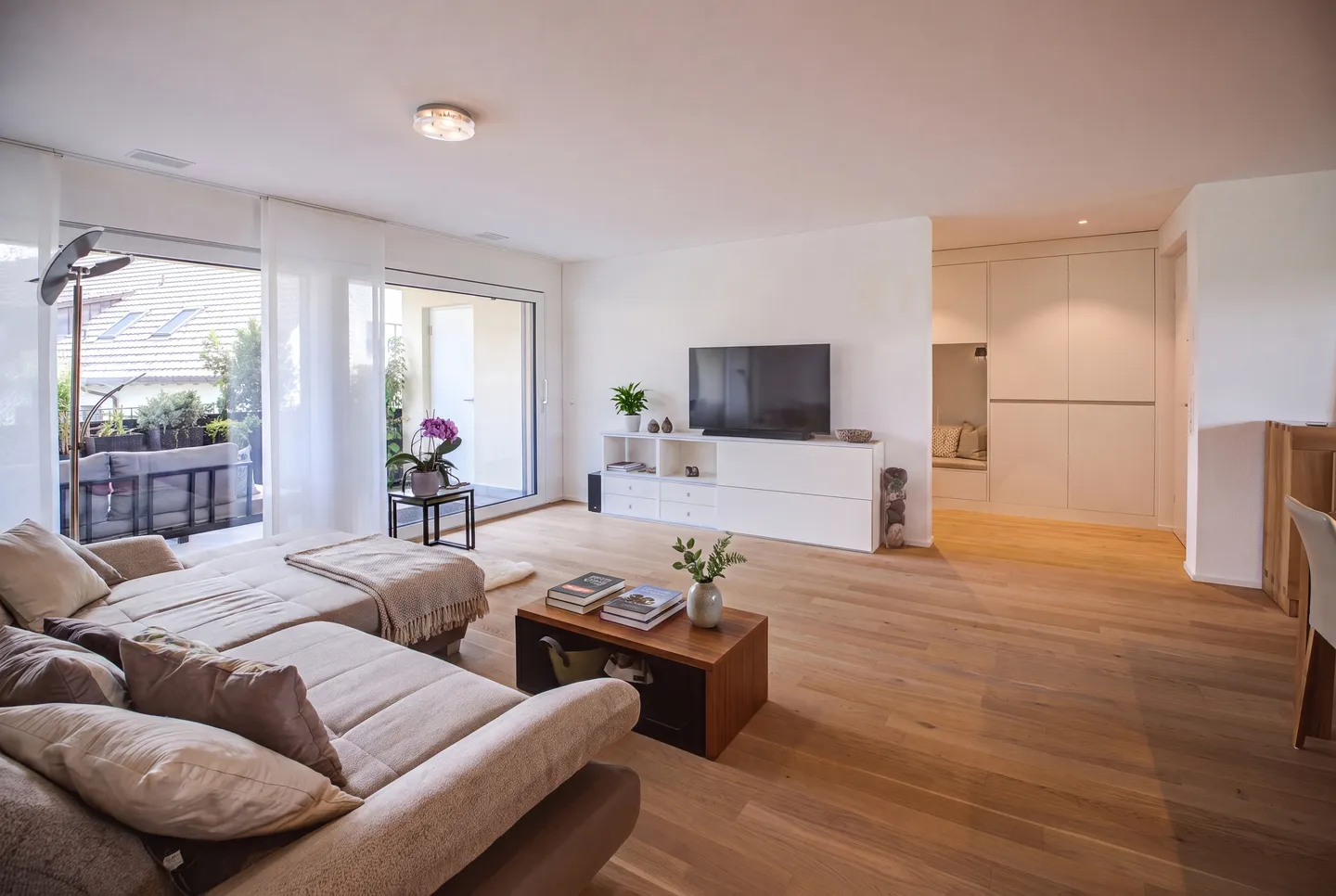 MODERN LIVING IN A NATURAL LOCATION - Photo 2 of 5