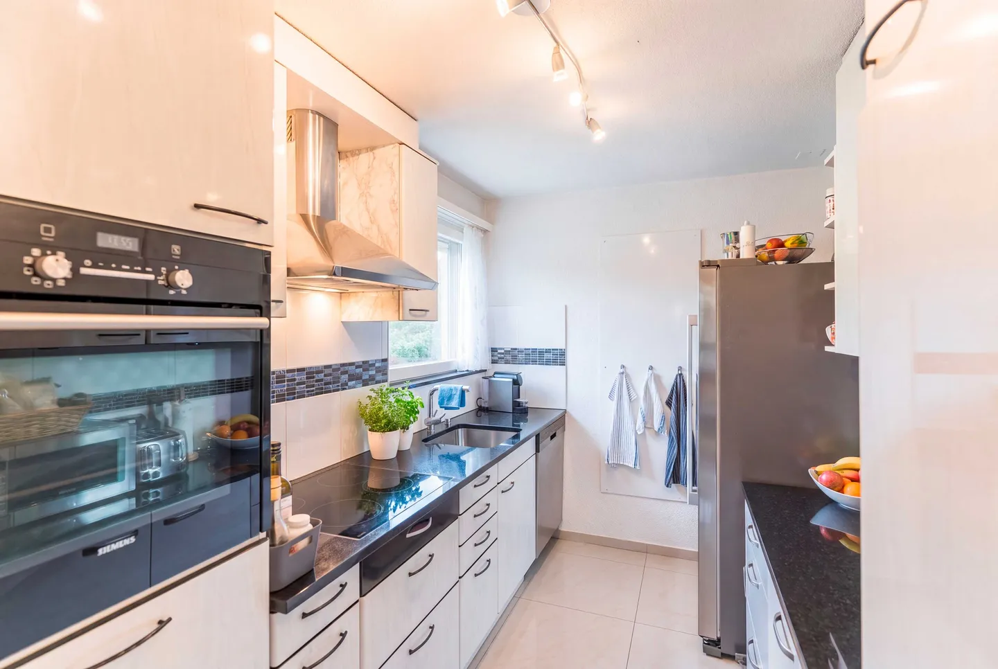 MODERN UND KOMFORTABEL &amp; 8211; 4.5 ZIMMER WOHNUNG IN THÖRISHAUS - Foto 4 di 5