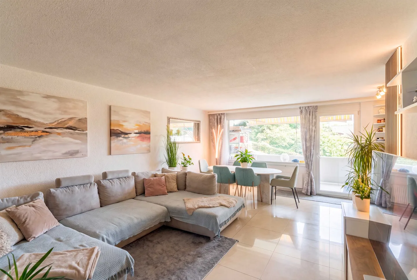 MODERN UND KOMFORTABEL &amp; 8211; 4.5 ZIMMER WOHNUNG IN THÖRISHAUS - Foto 1 di 5
