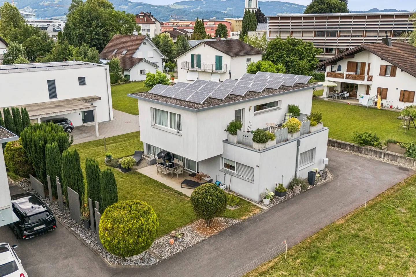 Charmantes Freistehendes Einfamilienhaus - Foto 2 von 5