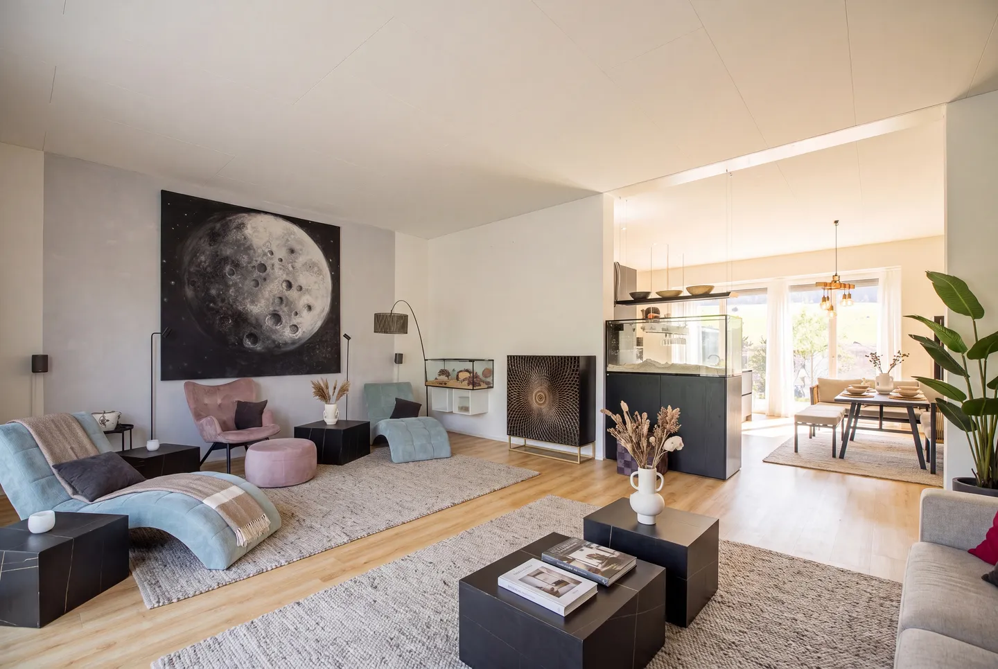 Stylish 6.5 Room Semi-Detached House with Modern Construction Standard - Photo 3 of 5